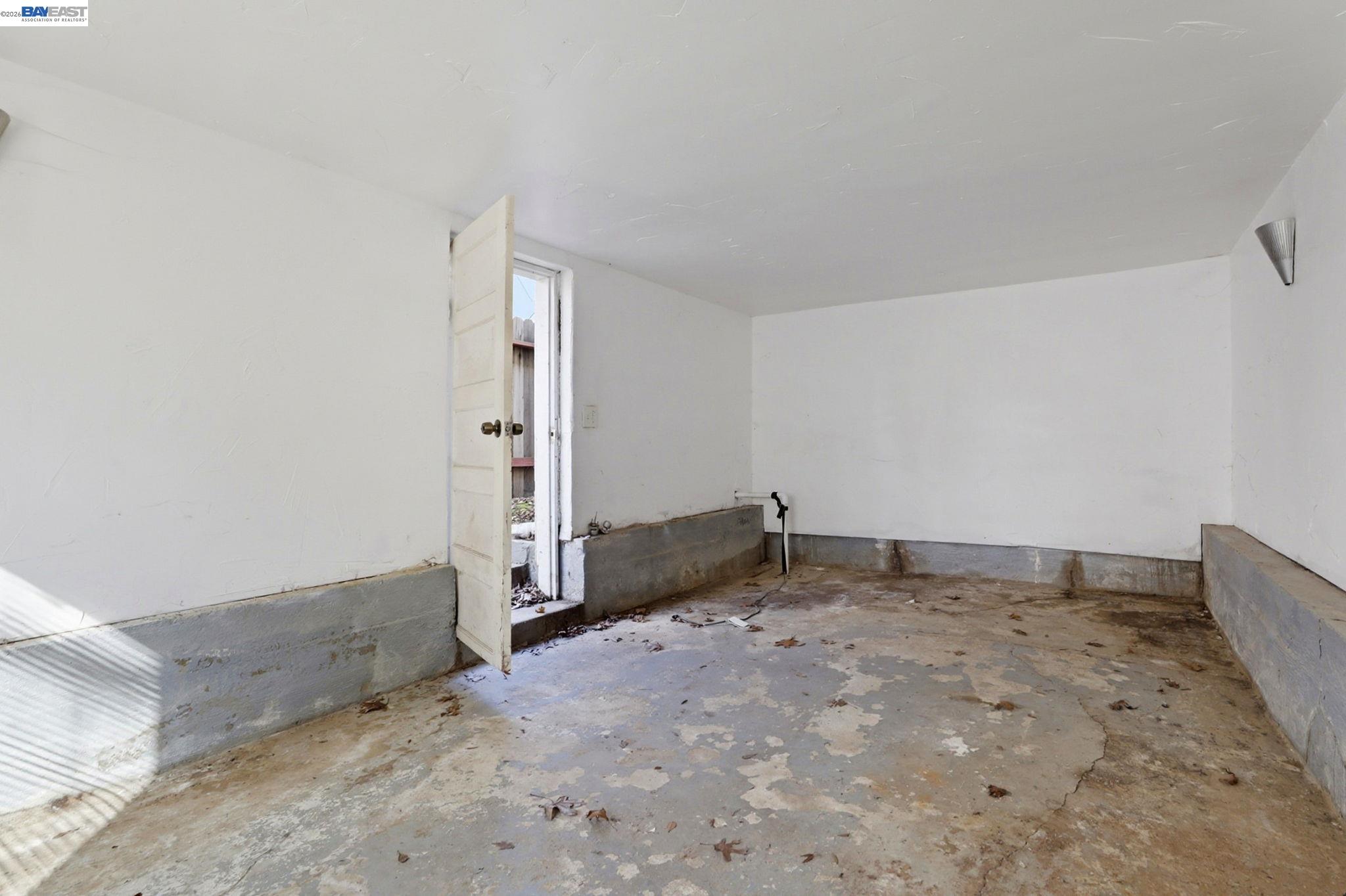 Detail Gallery Image 20 of 26 For 2327 N St, Sacramento,  CA 95816 - 2 Beds | 1 Baths