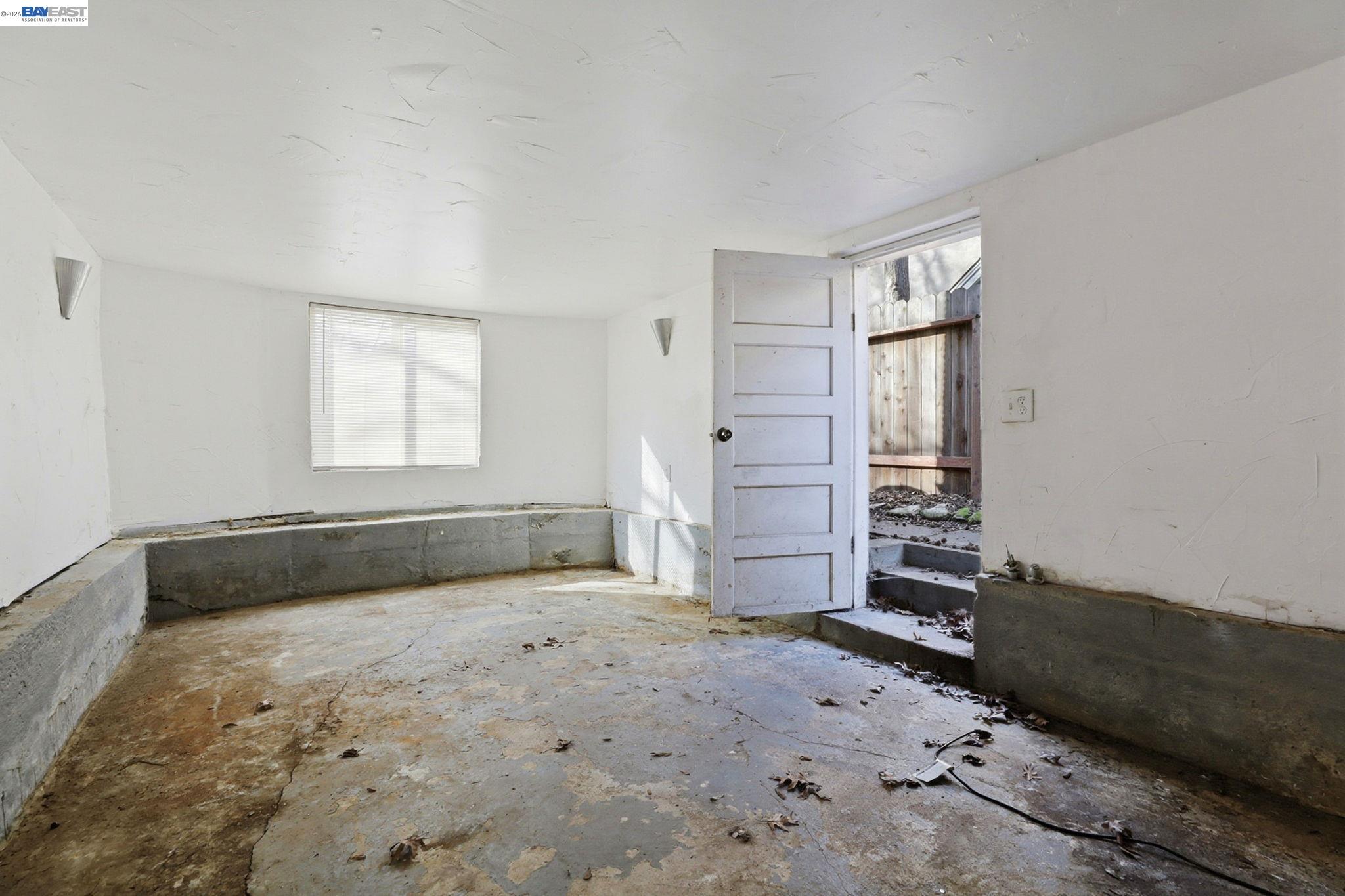 Detail Gallery Image 21 of 26 For 2327 N St, Sacramento,  CA 95816 - 2 Beds | 1 Baths