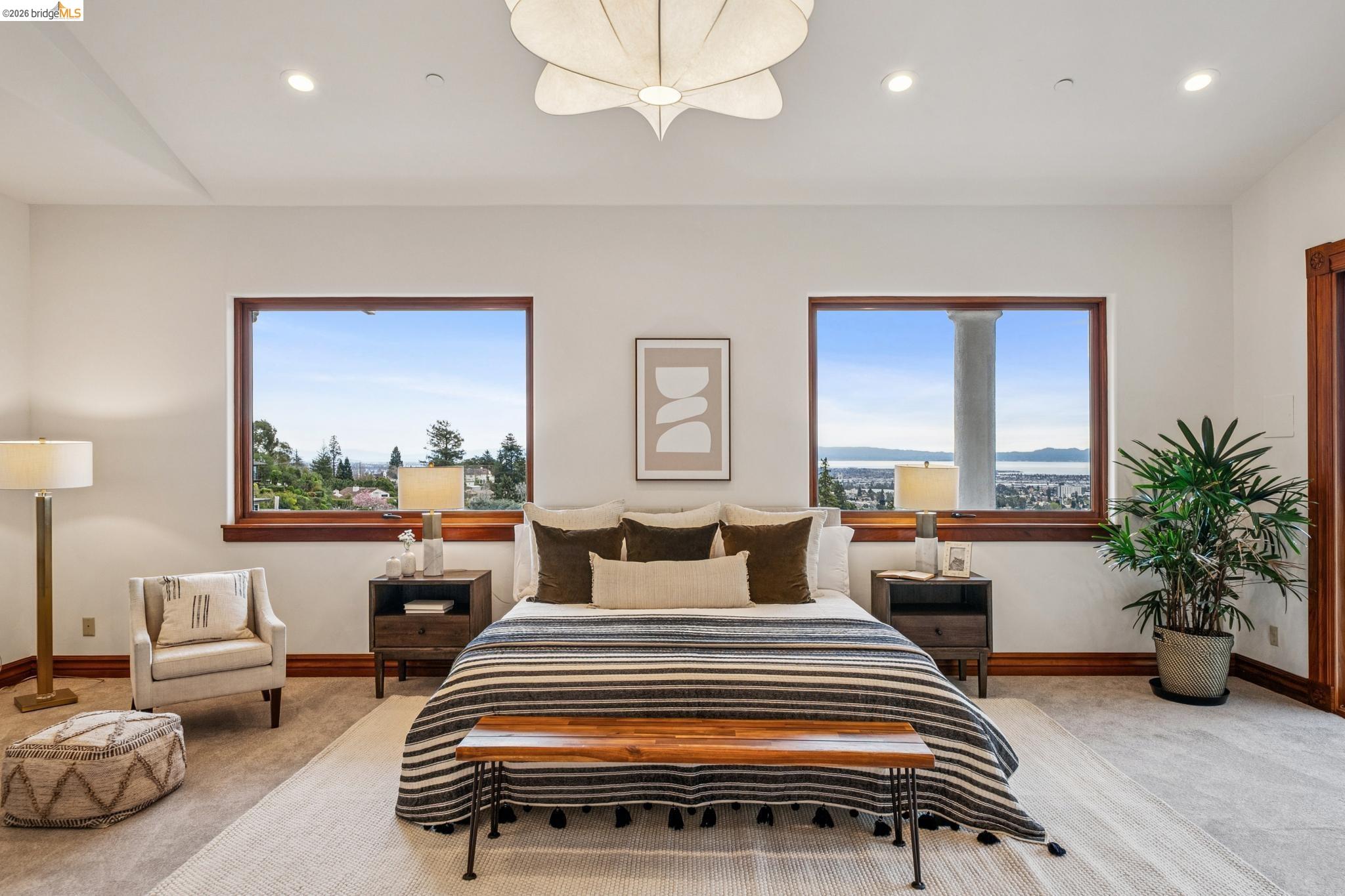 Detail Gallery Image 31 of 60 For 33 Somerset Rd, Oakland,  CA 94611 - 5 Beds | 5/1 Baths