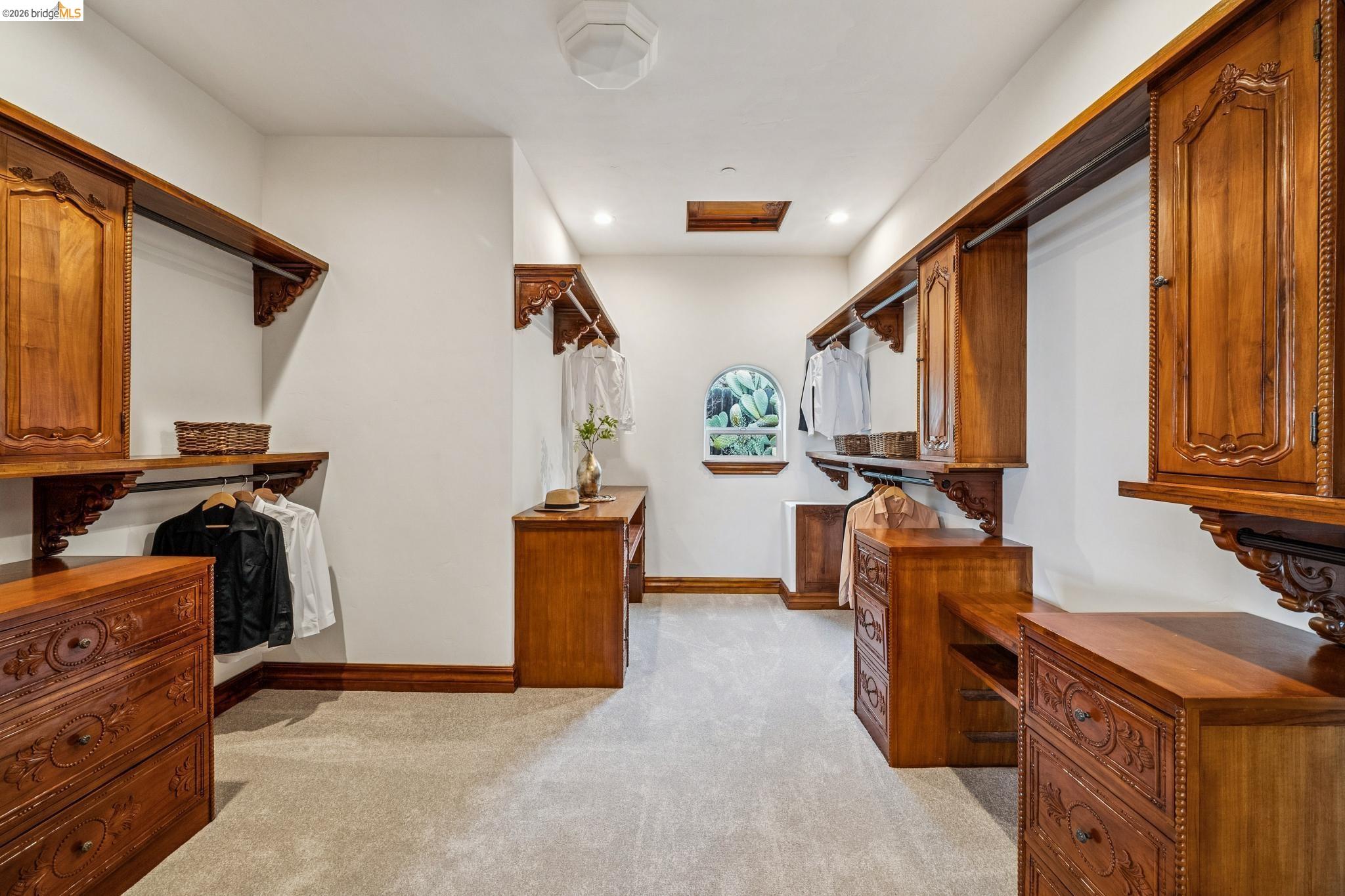 Detail Gallery Image 39 of 60 For 33 Somerset Rd, Oakland,  CA 94611 - 5 Beds | 5/1 Baths