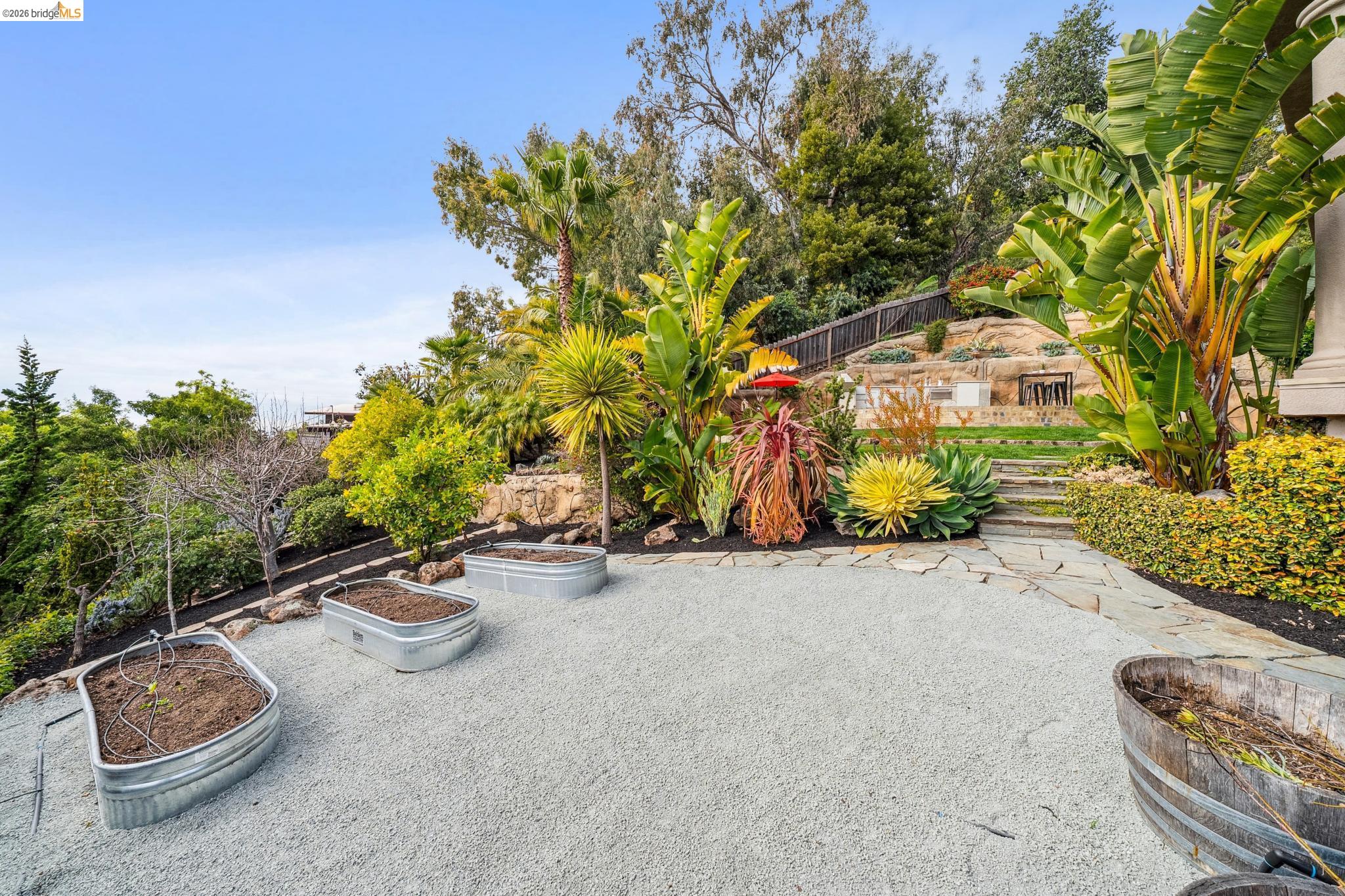 Detail Gallery Image 58 of 60 For 33 Somerset Rd, Oakland,  CA 94611 - 5 Beds | 5/1 Baths