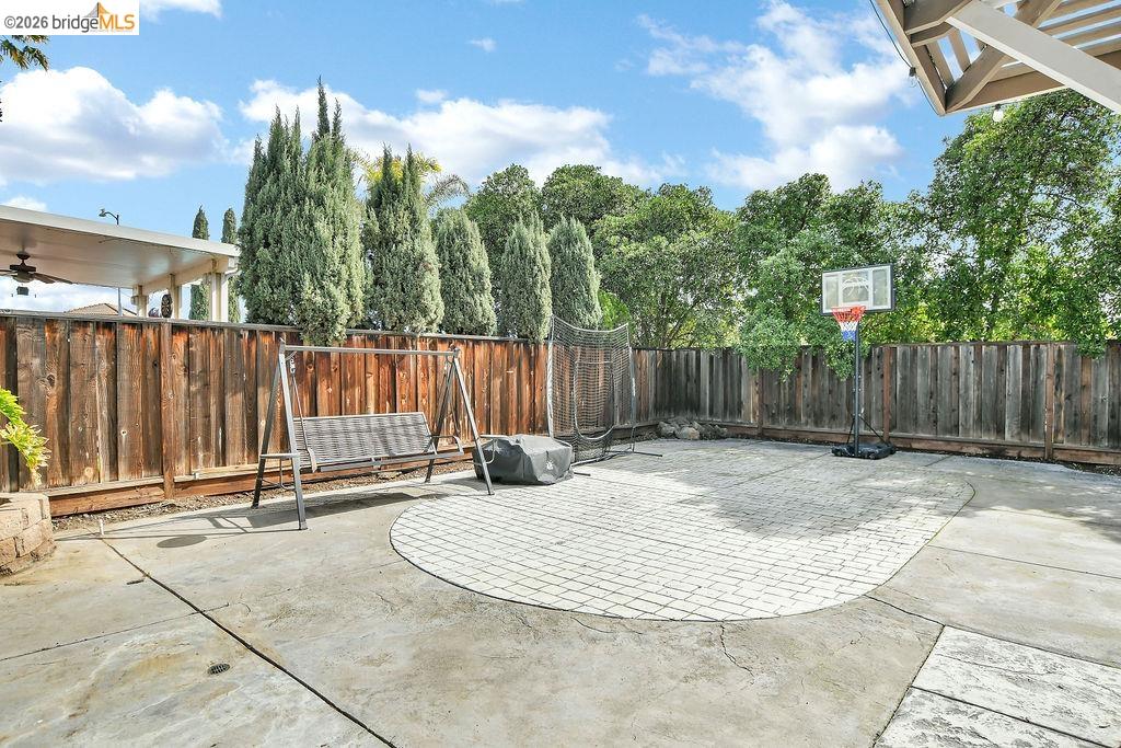 Detail Gallery Image 34 of 45 For 4010 Goleta Pl, Discovery Bay,  CA 94505 - 5 Beds | 2/1 Baths