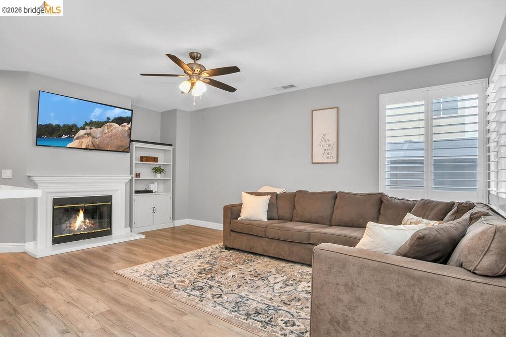 Detail Gallery Image 10 of 45 For 4010 Goleta Pl, Discovery Bay,  CA 94505 - 5 Beds | 2/1 Baths