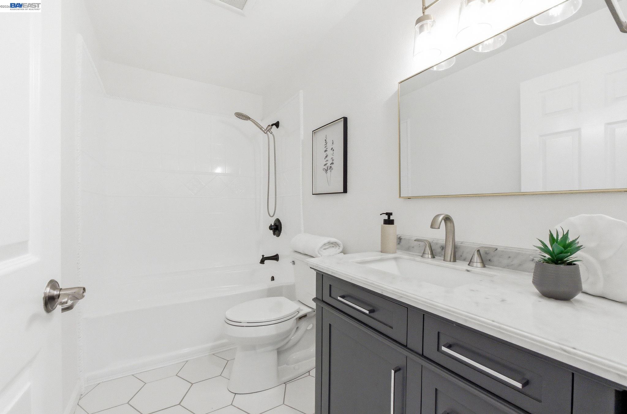 Detail Gallery Image 11 of 41 For 5228 Falmouth Pl, Newark,  CA 94560 - 4 Beds | 3 Baths