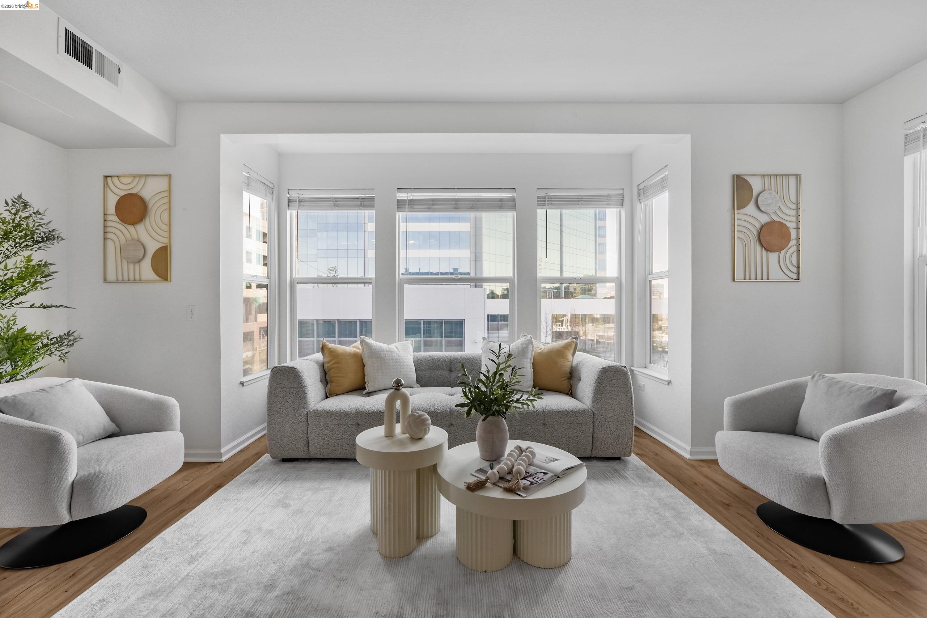 Photo #2: 41125247 Listing: Photo #2