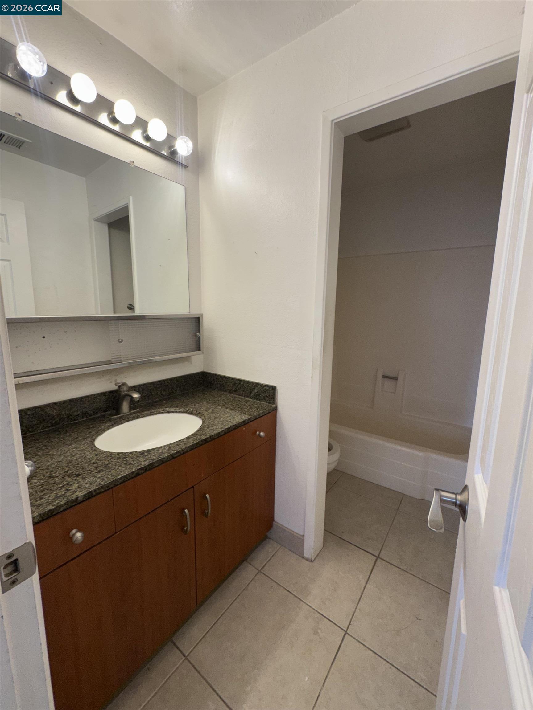 Photo #9: 41125248 Listing: Photo #9