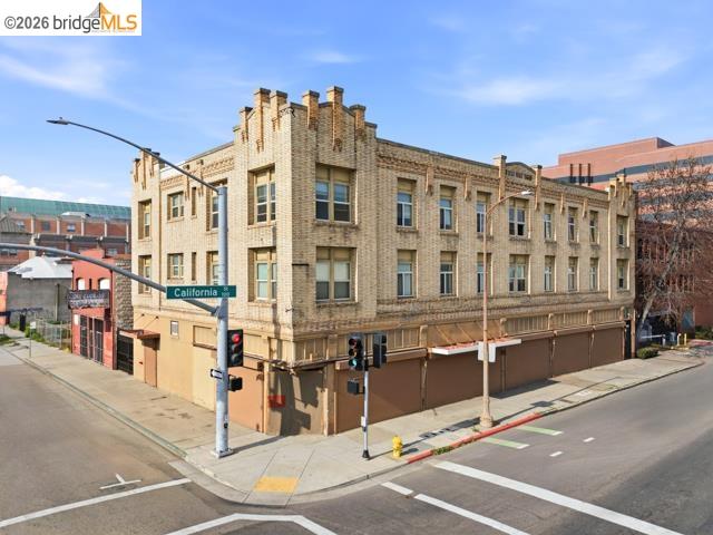 Detail Gallery Image 1 of 11 For 143 S California St, Stockton,  CA 95202-3005 - – Beds | – Baths