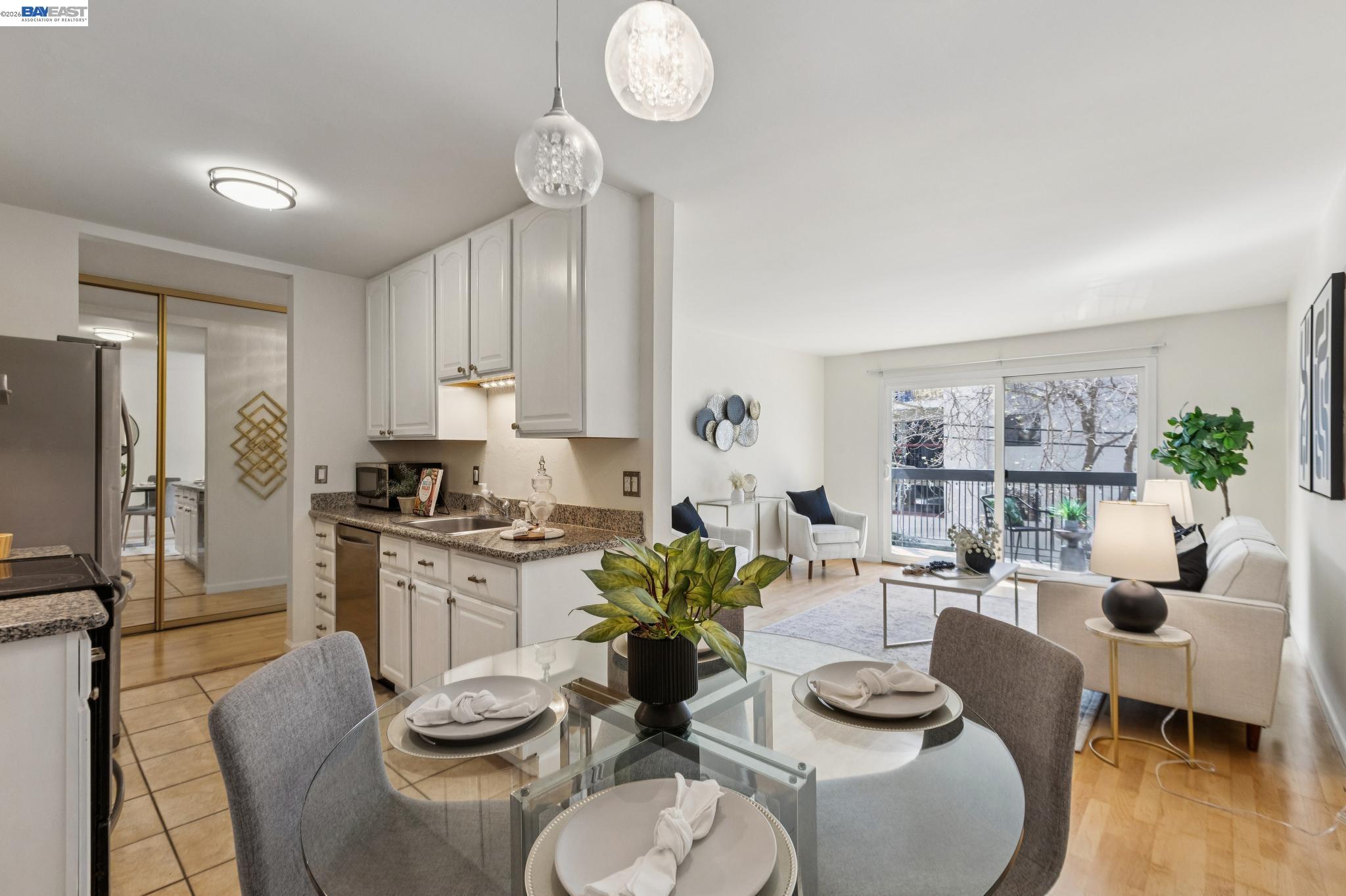 250 Whitmore St UNIT 304, Oakland, CA, 94611