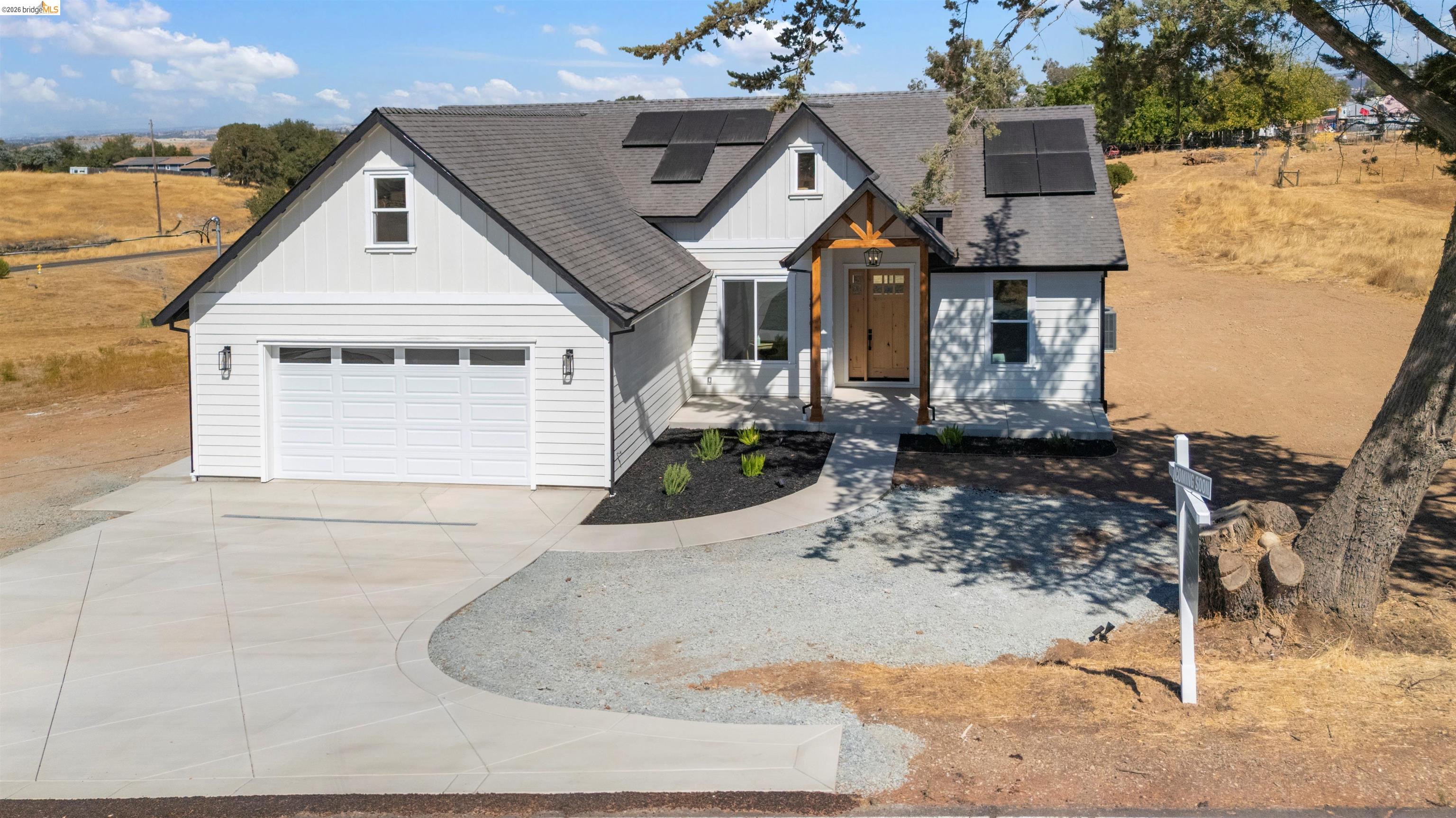 Detail Gallery Image 2 of 38 For 4510 Coyote Dr., Ione,  CA 95640 - 3 Beds | 2/1 Baths