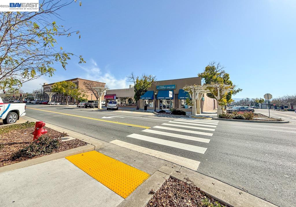 Detail Gallery Image 43 of 44 For 1931 1st St, Livermore,  CA 94550 - – Beds | – Baths