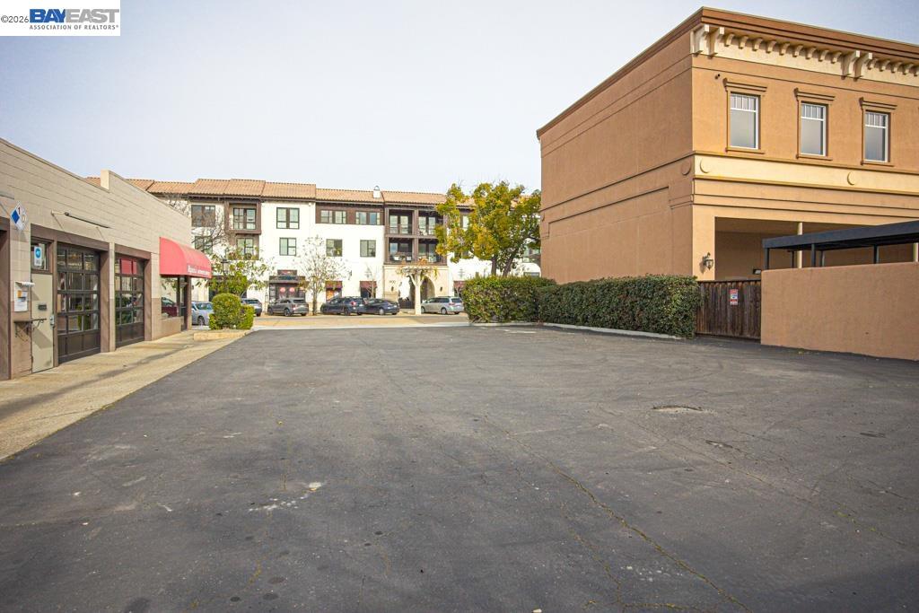 Detail Gallery Image 9 of 44 For 1931 1st St, Livermore,  CA 94550 - – Beds | – Baths