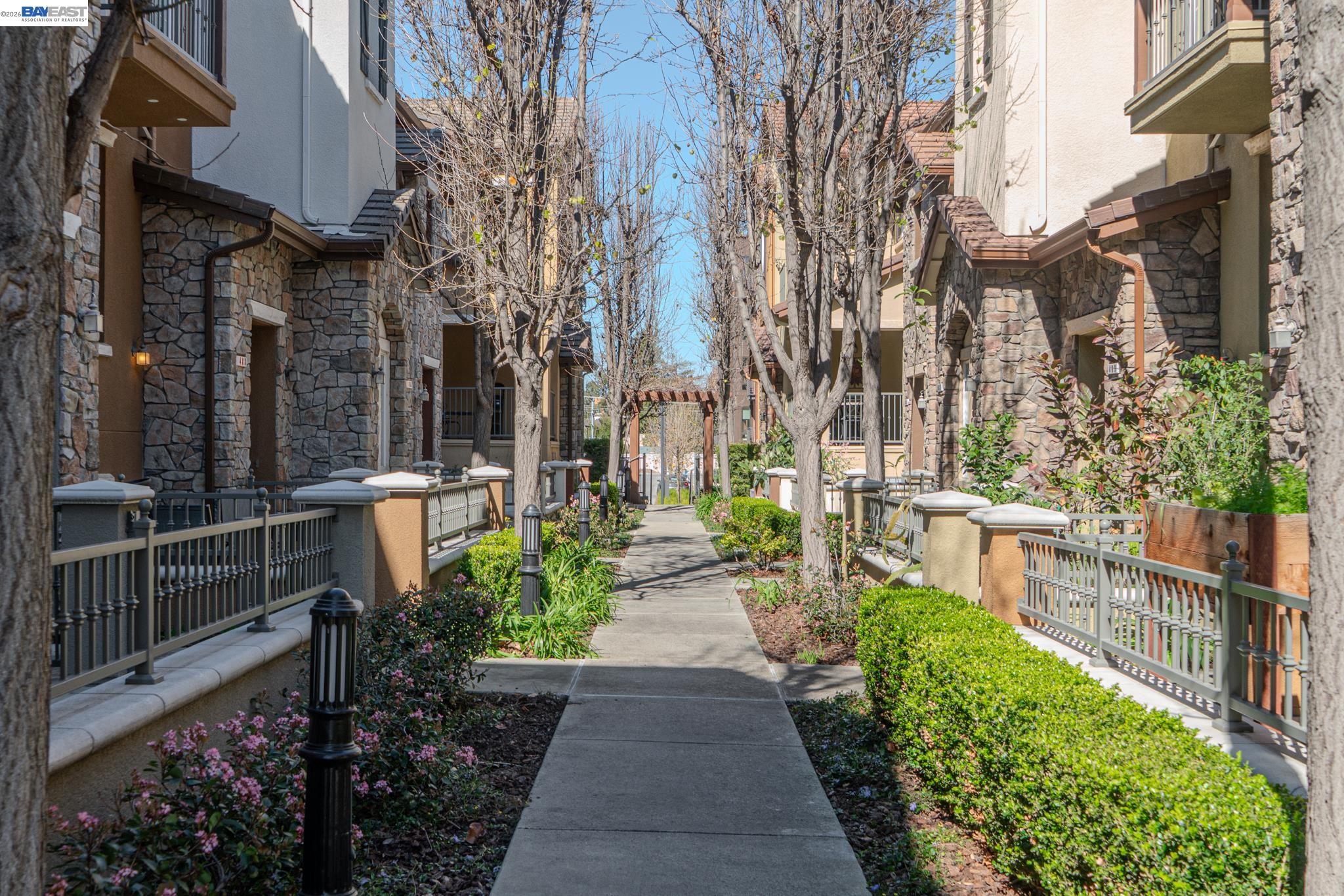 Detail Gallery Image 19 of 23 For 493 Tristania Terrace, Sunnyvale,  CA 94086 - 2 Beds | 2 Baths