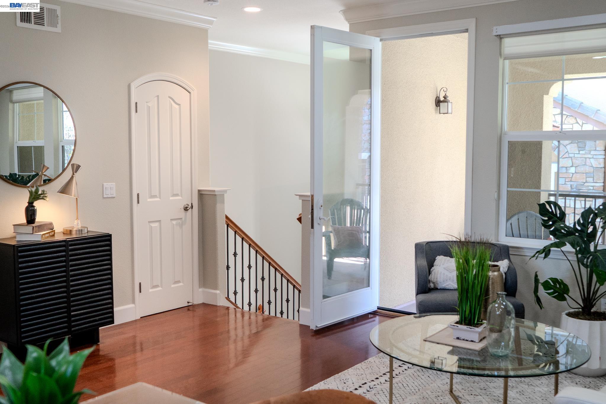 Detail Gallery Image 3 of 19 For 493 Tristania Terrace, Sunnyvale,  CA 94086 - 2 Beds | 2 Baths