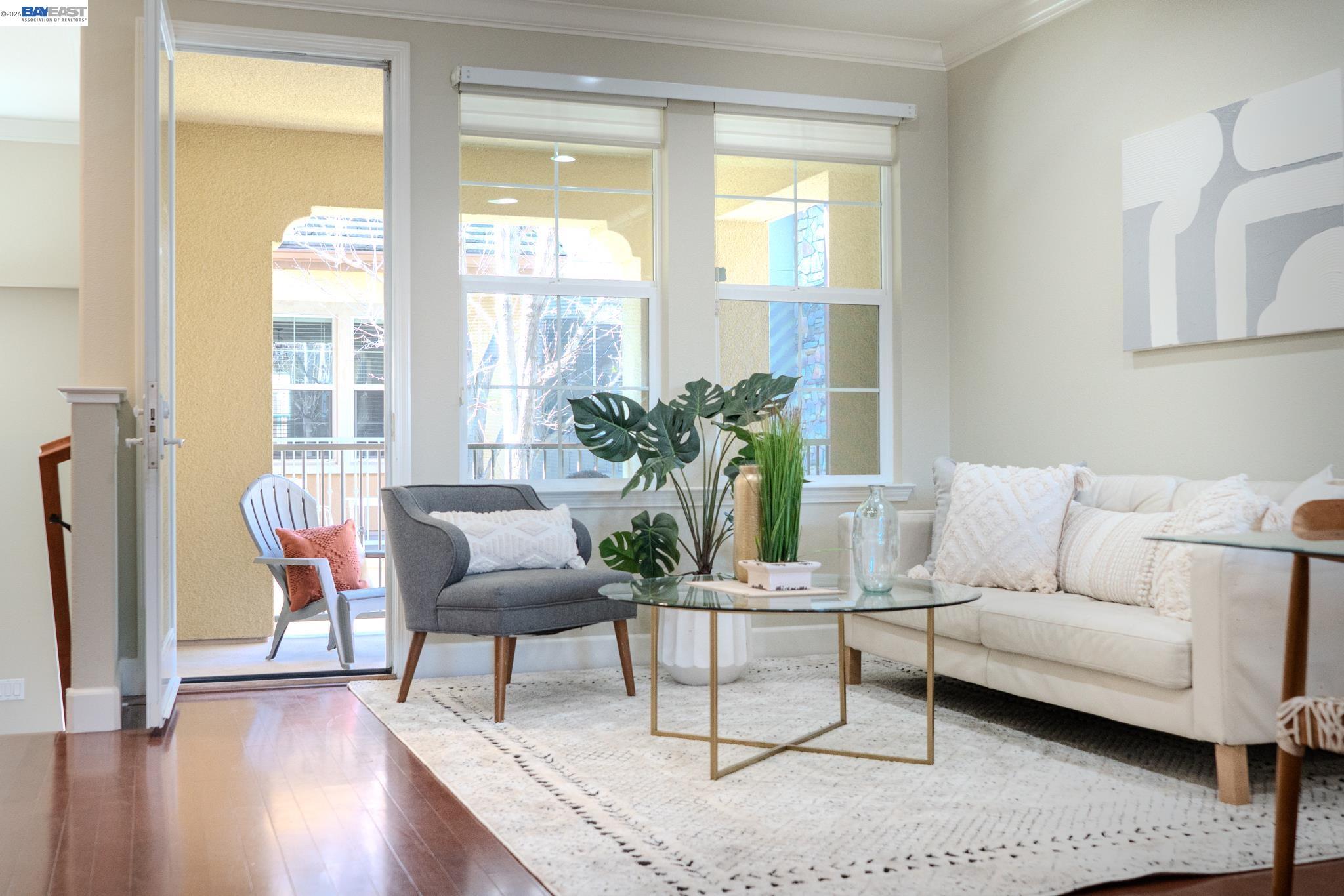 Detail Gallery Image 4 of 19 For 493 Tristania Terrace, Sunnyvale,  CA 94086 - 2 Beds | 2 Baths