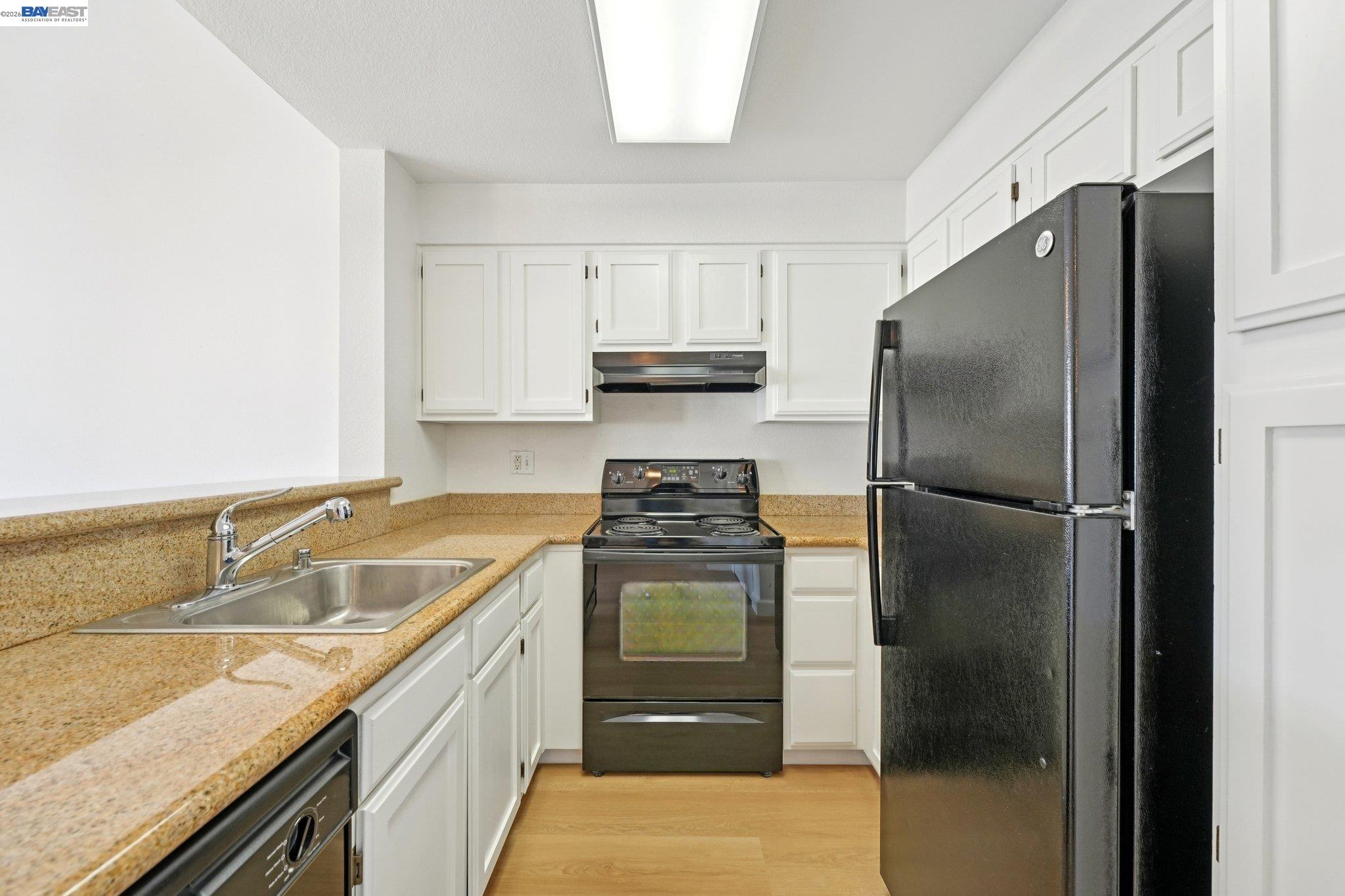 Photo #12: 41125257 Listing: Photo #12