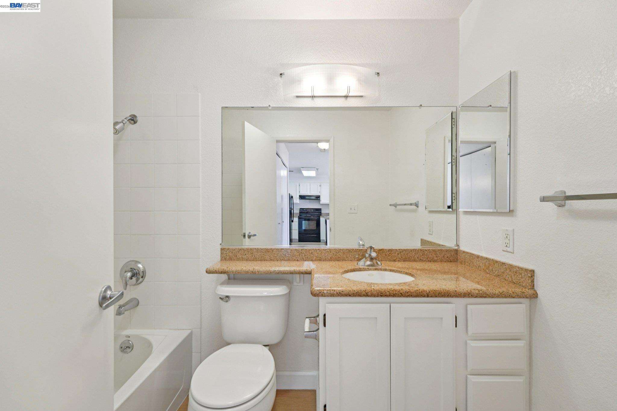 Photo #23: 41125257 Listing: Photo #23