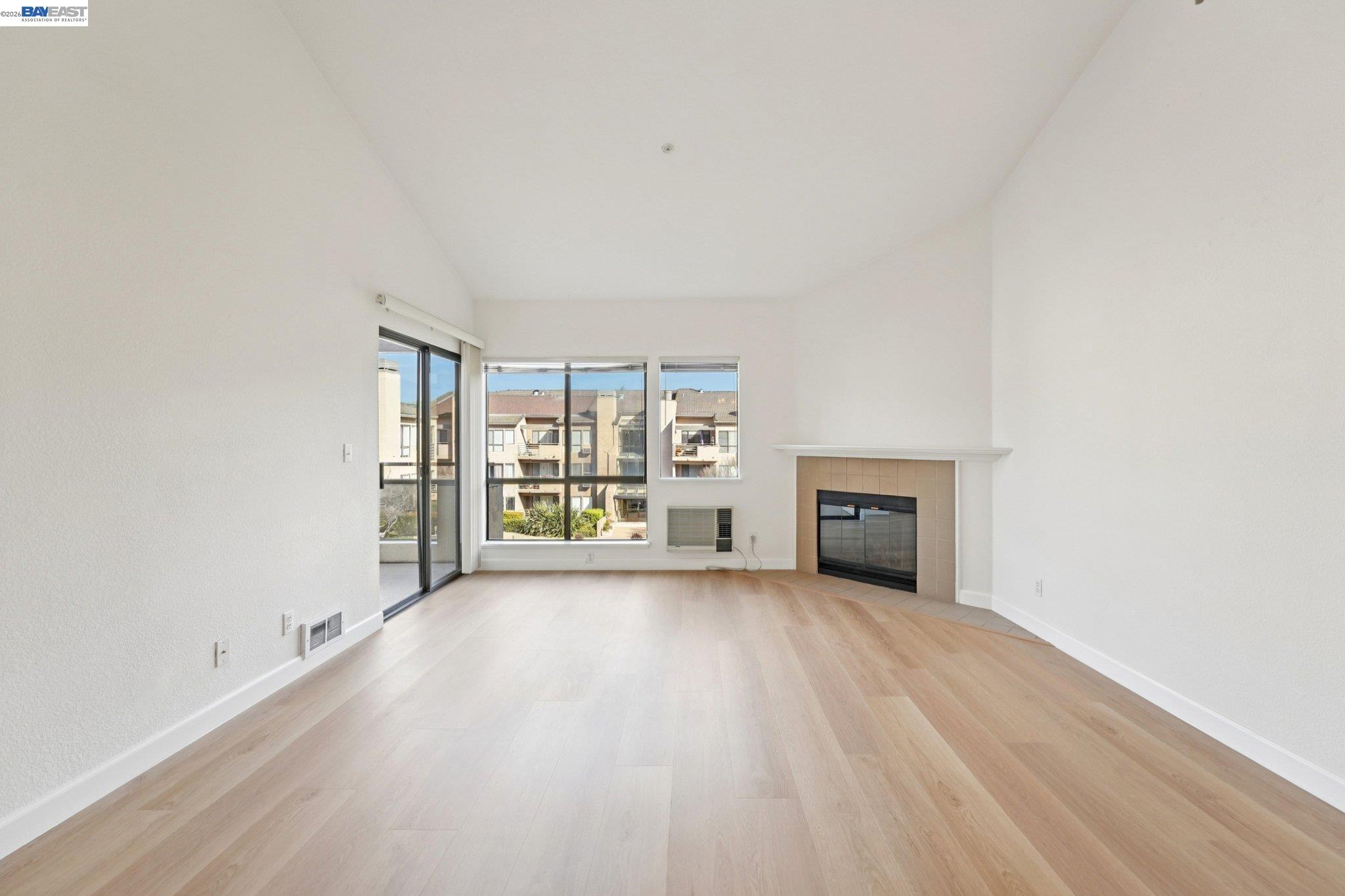 Photo #6: 41125257 Listing: Photo #6