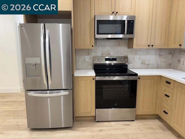 Detail Gallery Image 8 of 16 For 311 Lampasas Ave, Sacramento,  CA 95815 - 3 Beds | 2 Baths