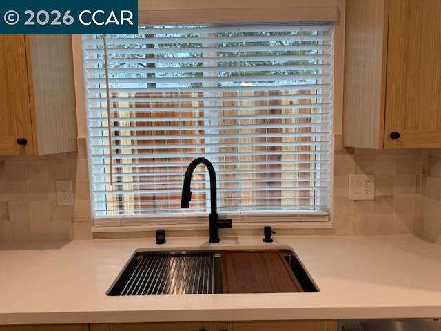 Detail Gallery Image 10 of 16 For 311 Lampasas Ave, Sacramento,  CA 95815 - 3 Beds | 2 Baths