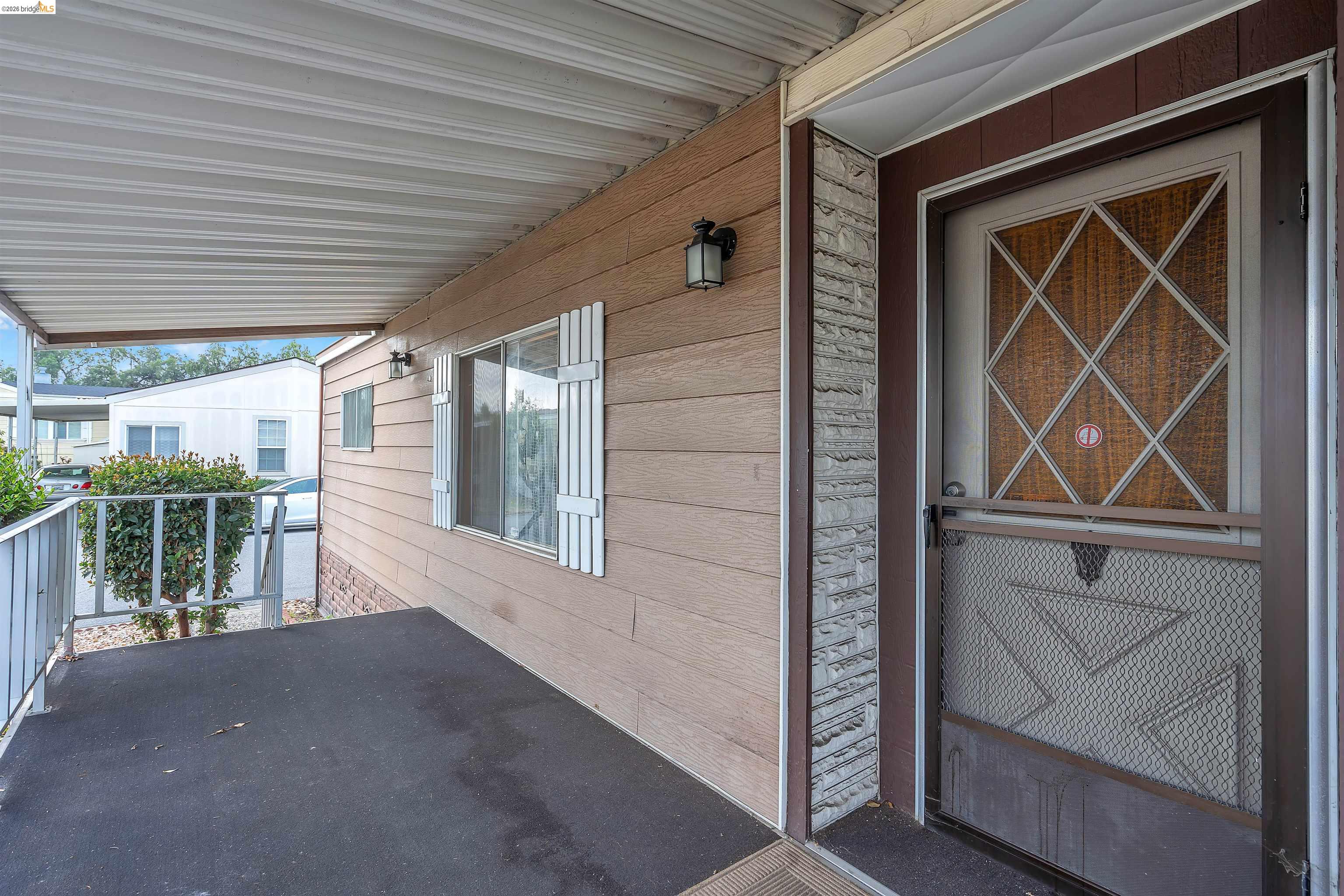 Detail Gallery Image 4 of 31 For 5450 Monterey Hwy #117,  San Jose,  CA 95111 - 3 Beds | 2 Baths