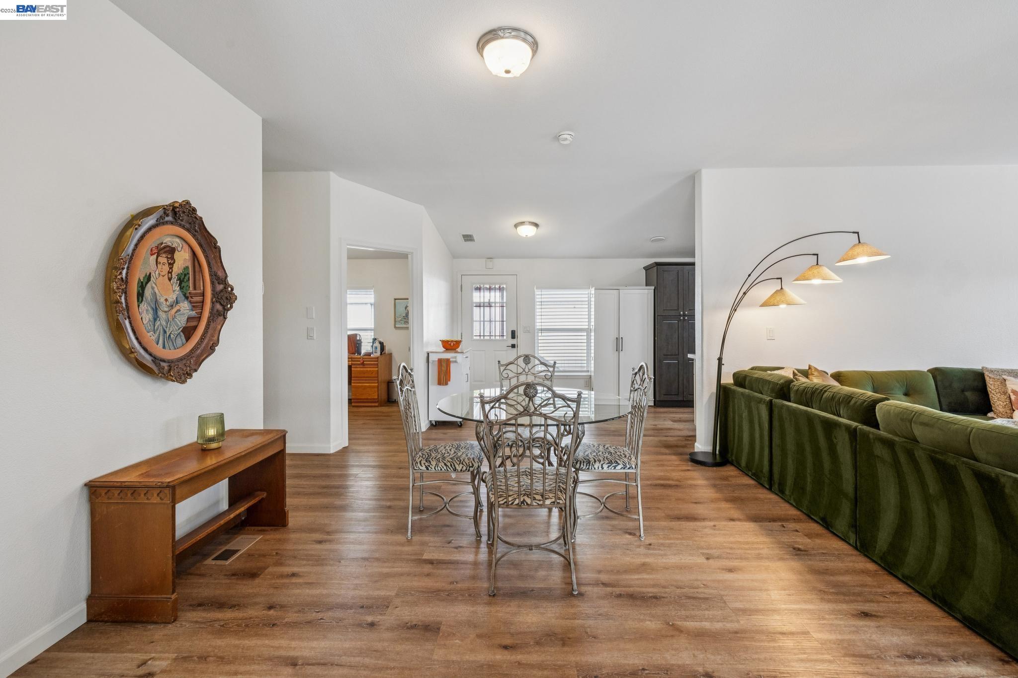 Detail Gallery Image 22 of 43 For 29341 Sandburg Way, Hayward,  CA 94544 - 3 Beds | 2 Baths