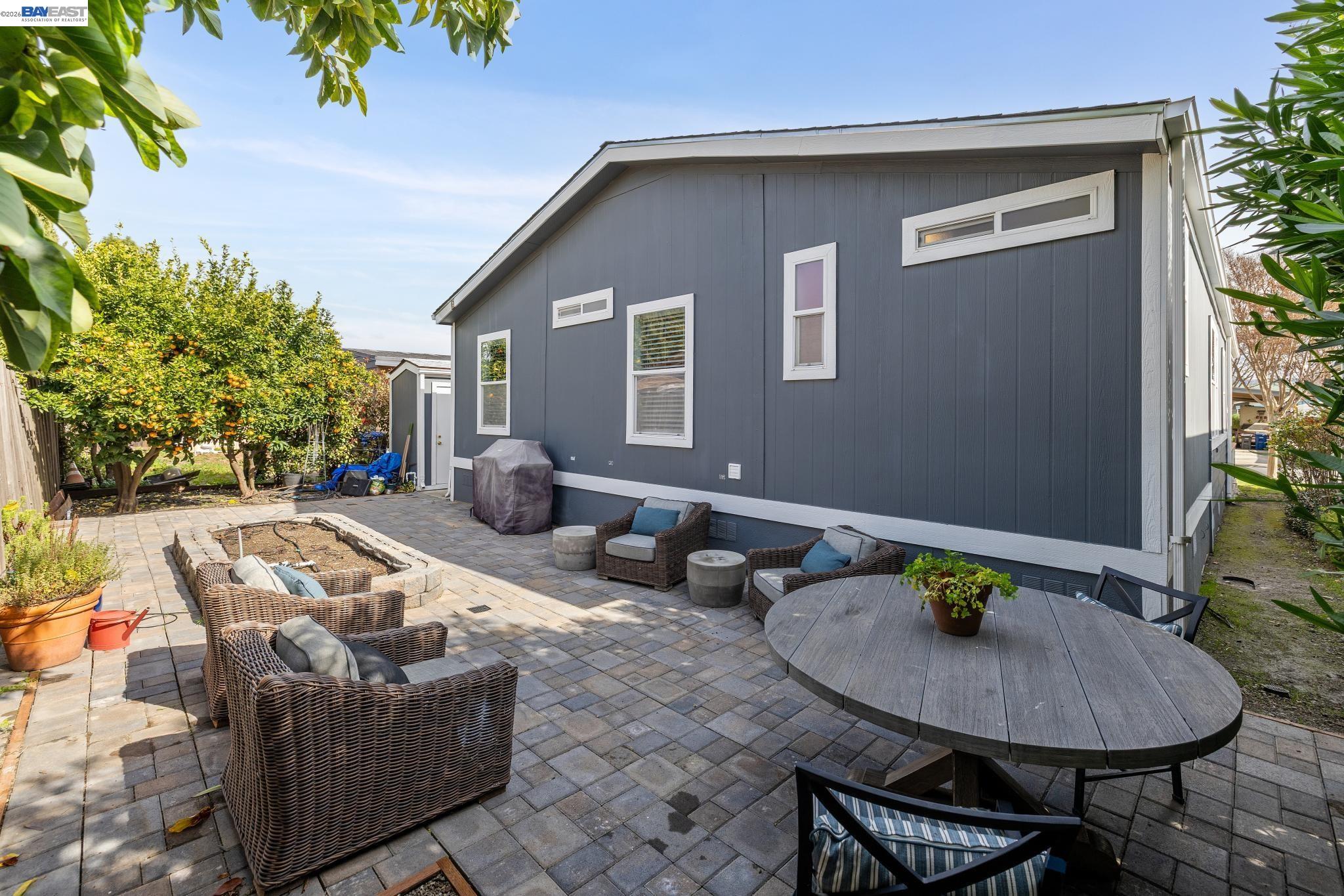 Detail Gallery Image 29 of 43 For 29341 Sandburg Way, Hayward,  CA 94544 - 3 Beds | 2 Baths