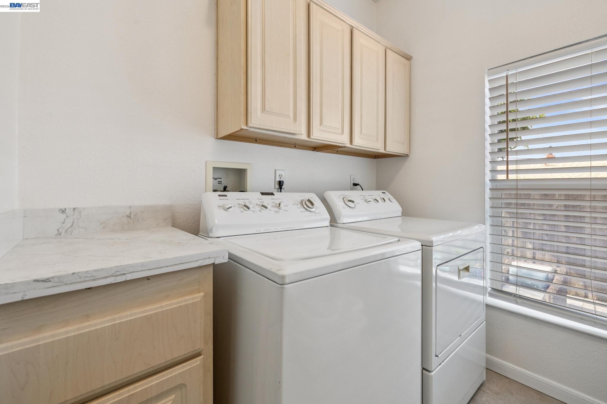 Detail Gallery Image 37 of 43 For 29341 Sandburg Way, Hayward,  CA 94544 - 3 Beds | 2 Baths