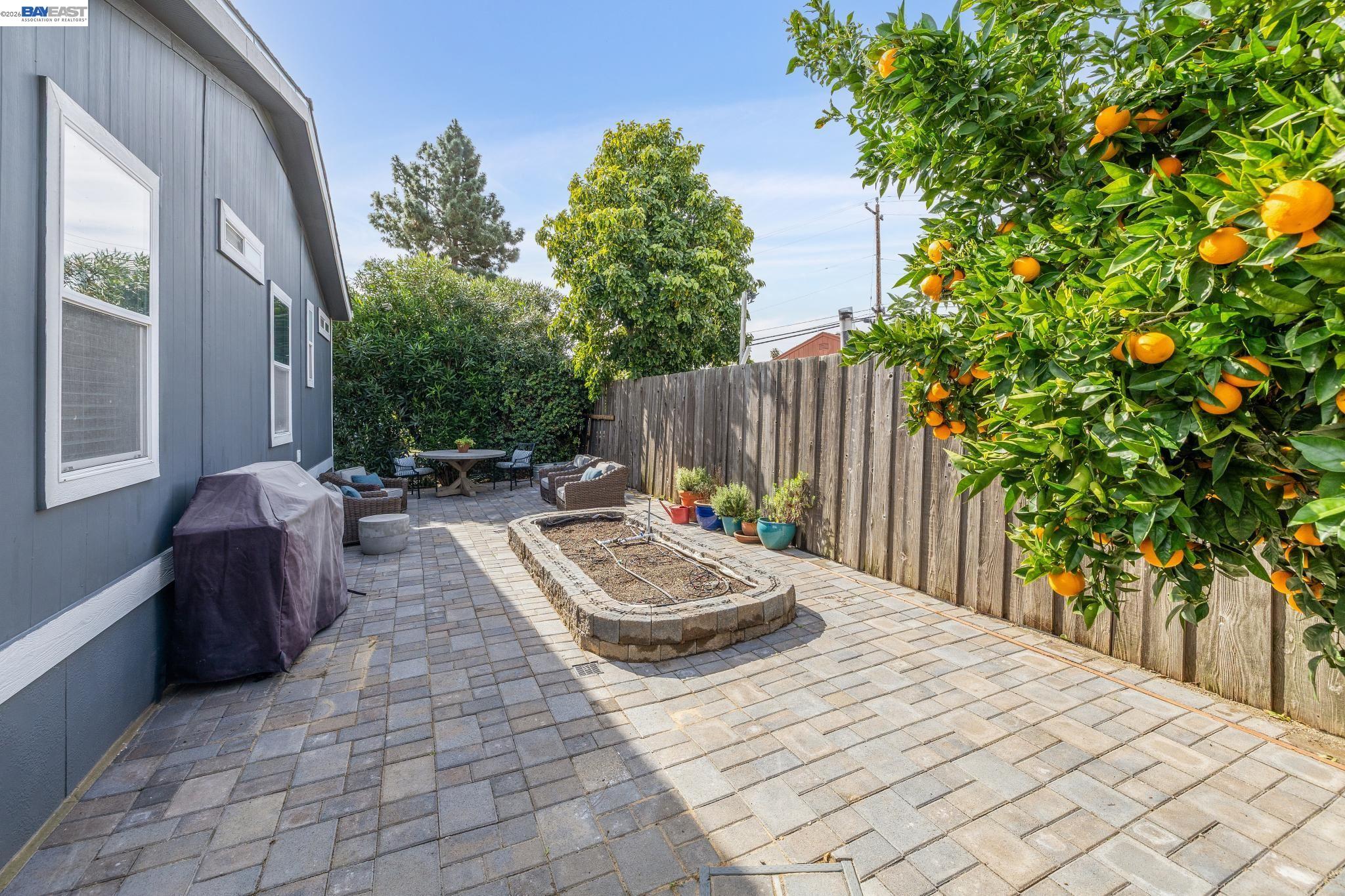 Detail Gallery Image 39 of 43 For 29341 Sandburg Way, Hayward,  CA 94544 - 3 Beds | 2 Baths