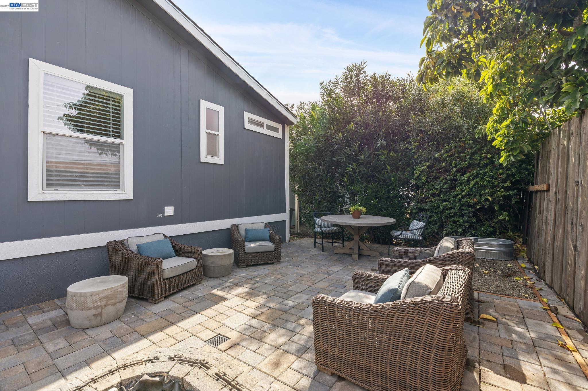 Detail Gallery Image 40 of 43 For 29341 Sandburg Way, Hayward,  CA 94544 - 3 Beds | 2 Baths