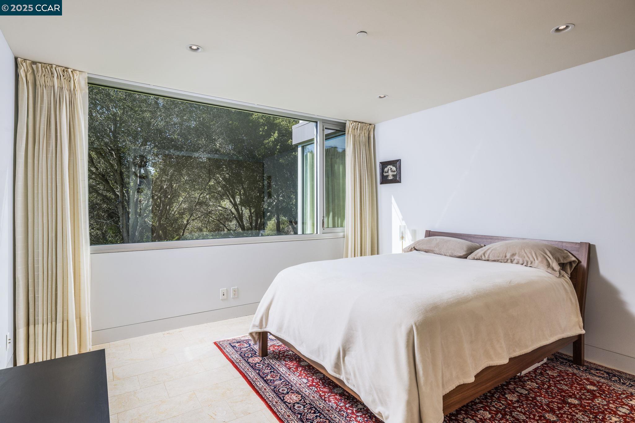 Detail Gallery Image 36 of 45 For 2 Crane Ct, Orinda,  CA 94563 - 4 Beds | 3 Baths