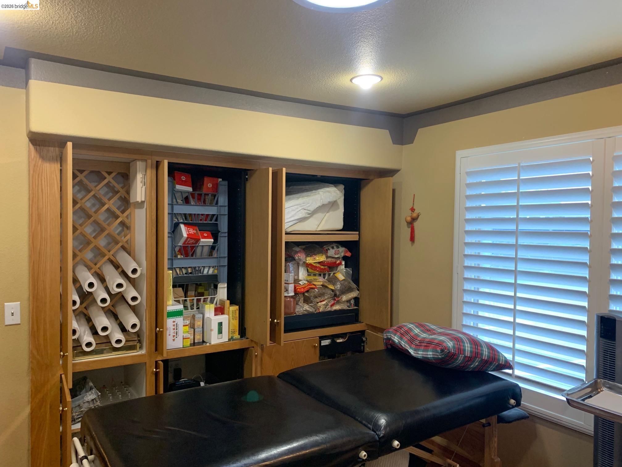 Detail Gallery Image 12 of 21 For 2 Belshaw St, Antioch,  CA 94509 - 2 Beds | 1 Baths