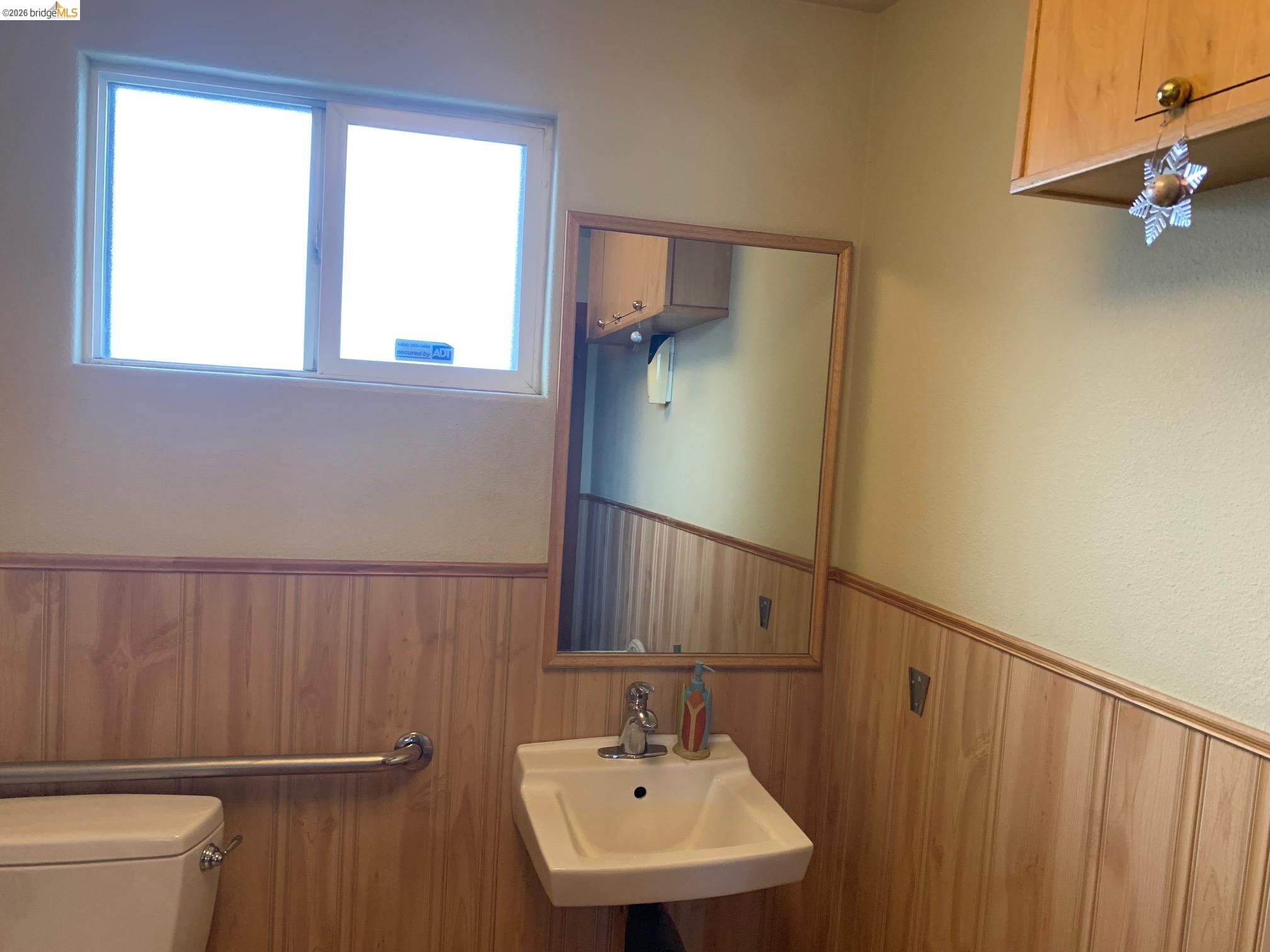 Detail Gallery Image 17 of 21 For 2 Belshaw St, Antioch,  CA 94509 - 2 Beds | 1 Baths