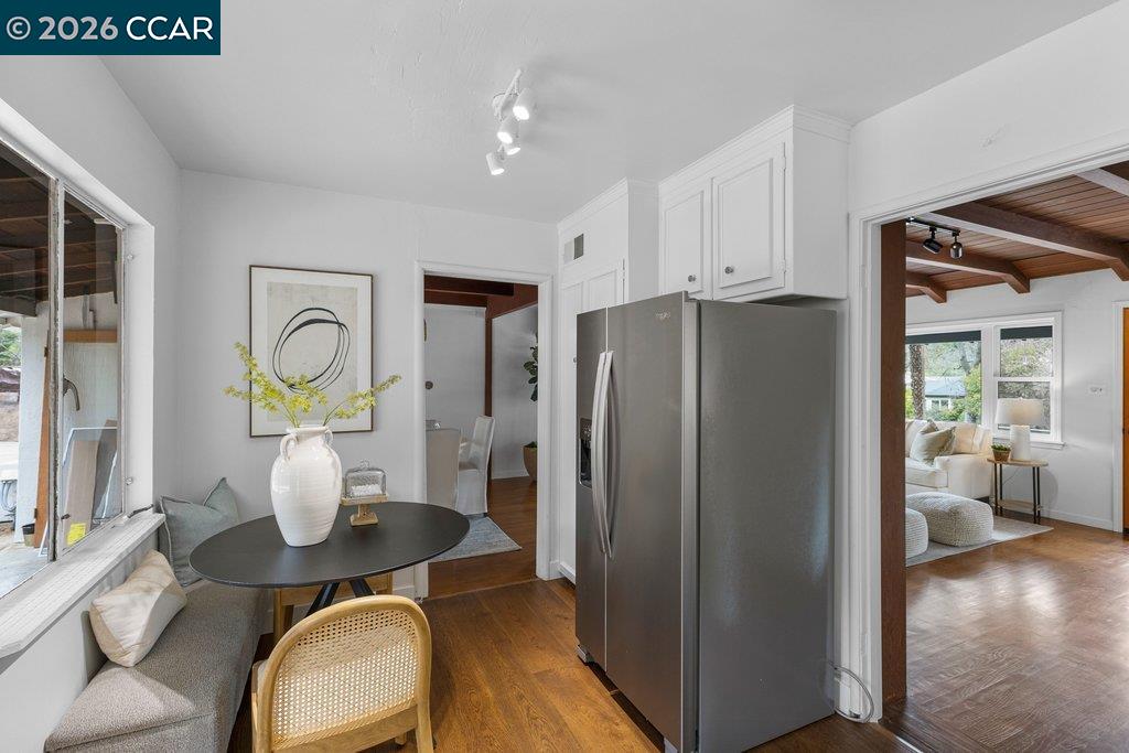 Detail Gallery Image 9 of 27 For 70 Carolyn Ct, Lafayette,  CA 94549 - 3 Beds | 1 Baths