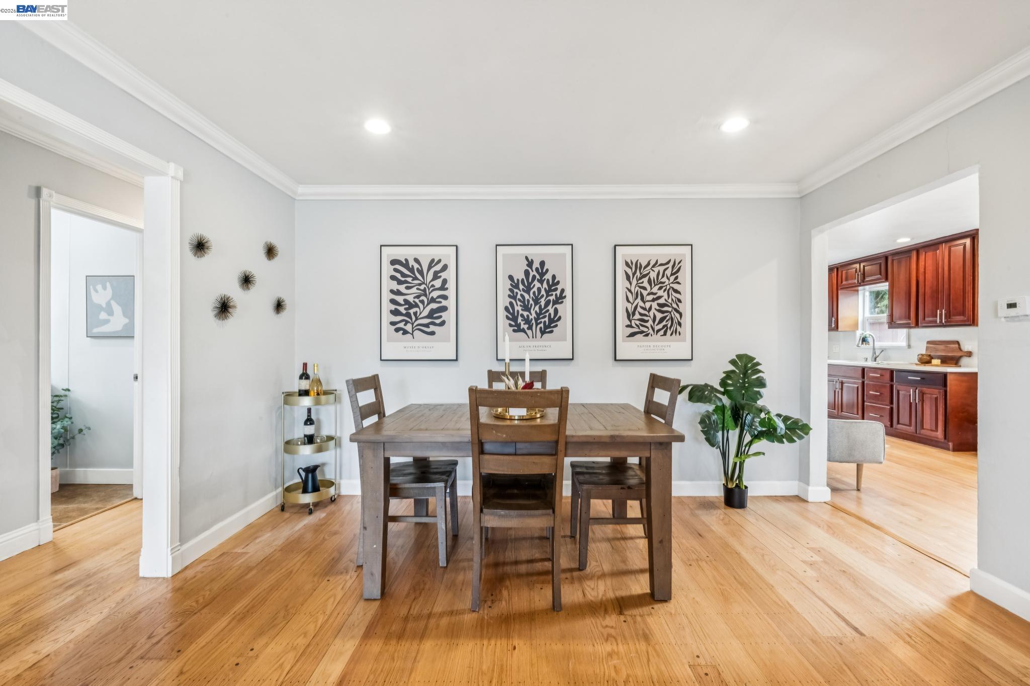 Detail Gallery Image 12 of 39 For 21330 Tyee Street, Castro Valley,  CA 94546 - 3 Beds | 2 Baths