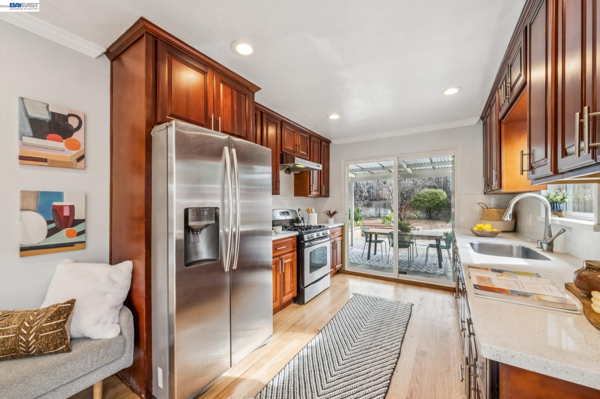 Detail Gallery Image 14 of 39 For 21330 Tyee Street, Castro Valley,  CA 94546 - 3 Beds | 2 Baths