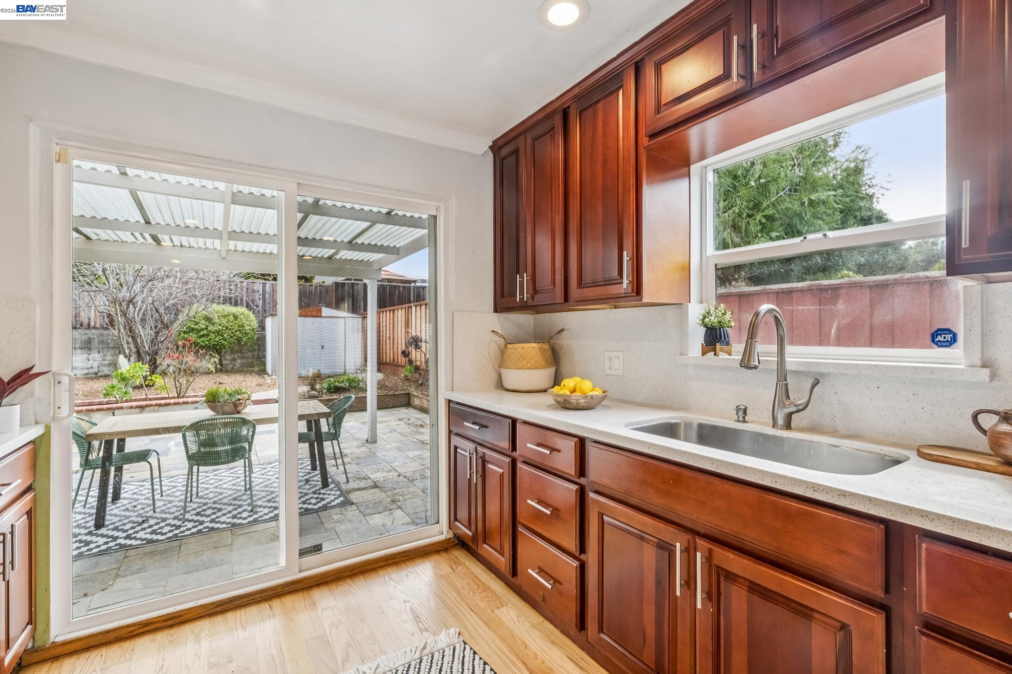 Detail Gallery Image 16 of 39 For 21330 Tyee Street, Castro Valley,  CA 94546 - 3 Beds | 2 Baths