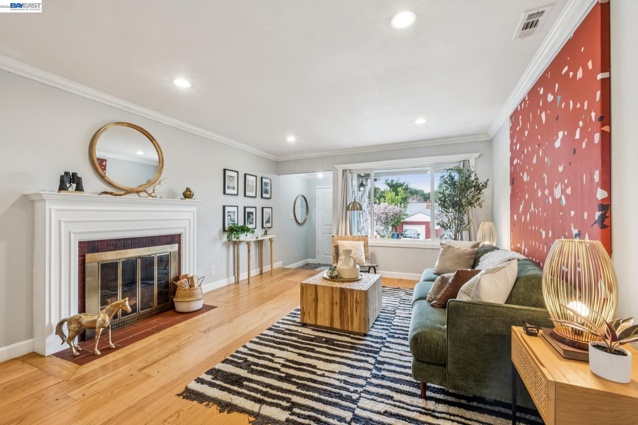 Detail Gallery Image 8 of 39 For 21330 Tyee Street, Castro Valley,  CA 94546 - 3 Beds | 2 Baths