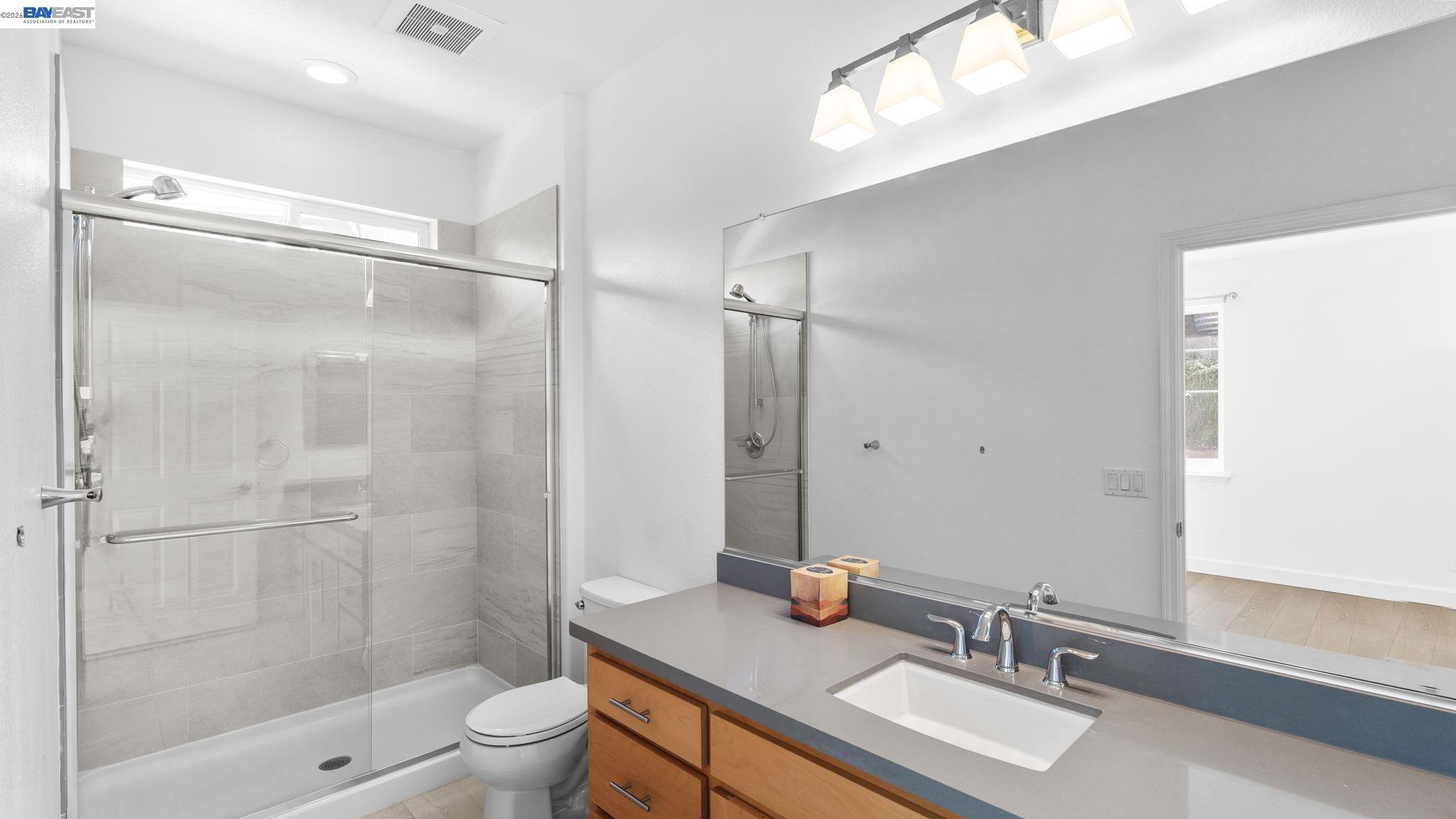 Detail Gallery Image 11 of 22 For 1200 Stonecrest Ln, Concord,  CA 94518 - 5 Beds | 3/1 Baths