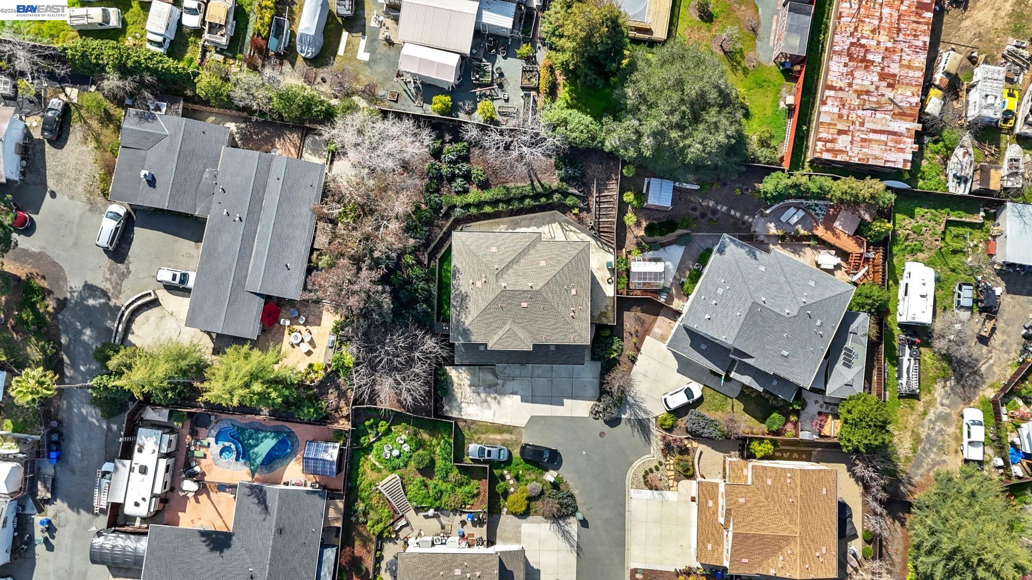 Detail Gallery Image 21 of 22 For 1200 Stonecrest Ln, Concord,  CA 94518 - 5 Beds | 3/1 Baths