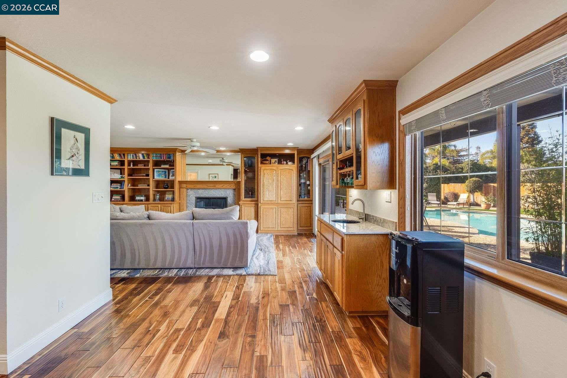 Detail Gallery Image 15 of 49 For 5817 Mitchell Canyon Ct, Clayton,  CA 94517 - 4 Beds | 2/1 Baths