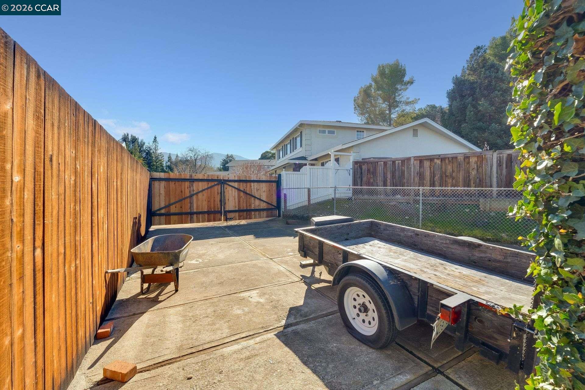 Detail Gallery Image 40 of 49 For 5817 Mitchell Canyon Ct, Clayton,  CA 94517 - 4 Beds | 2/1 Baths