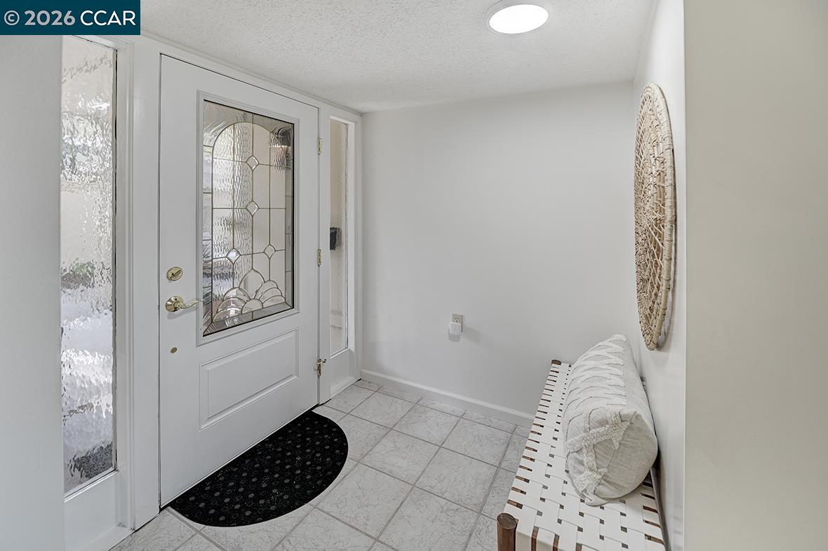 1557 Rockledge Ln UNIT 2, Walnut Creek, CA, 94595