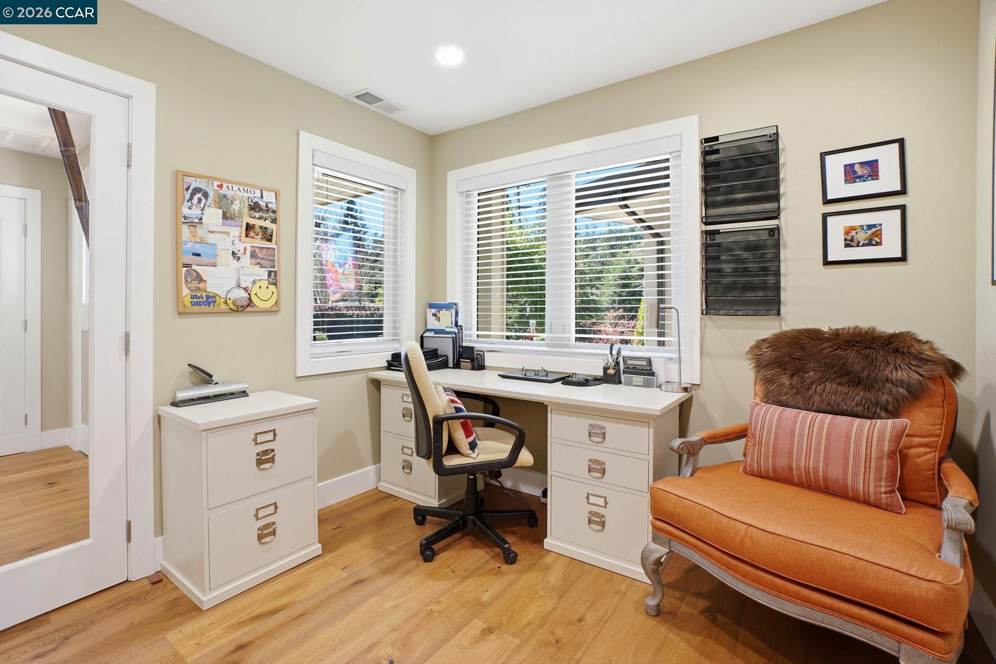 Detail Gallery Image 15 of 41 For 8 Simo Street, Alamo,  CA 94507 - 5 Beds | 3/1 Baths