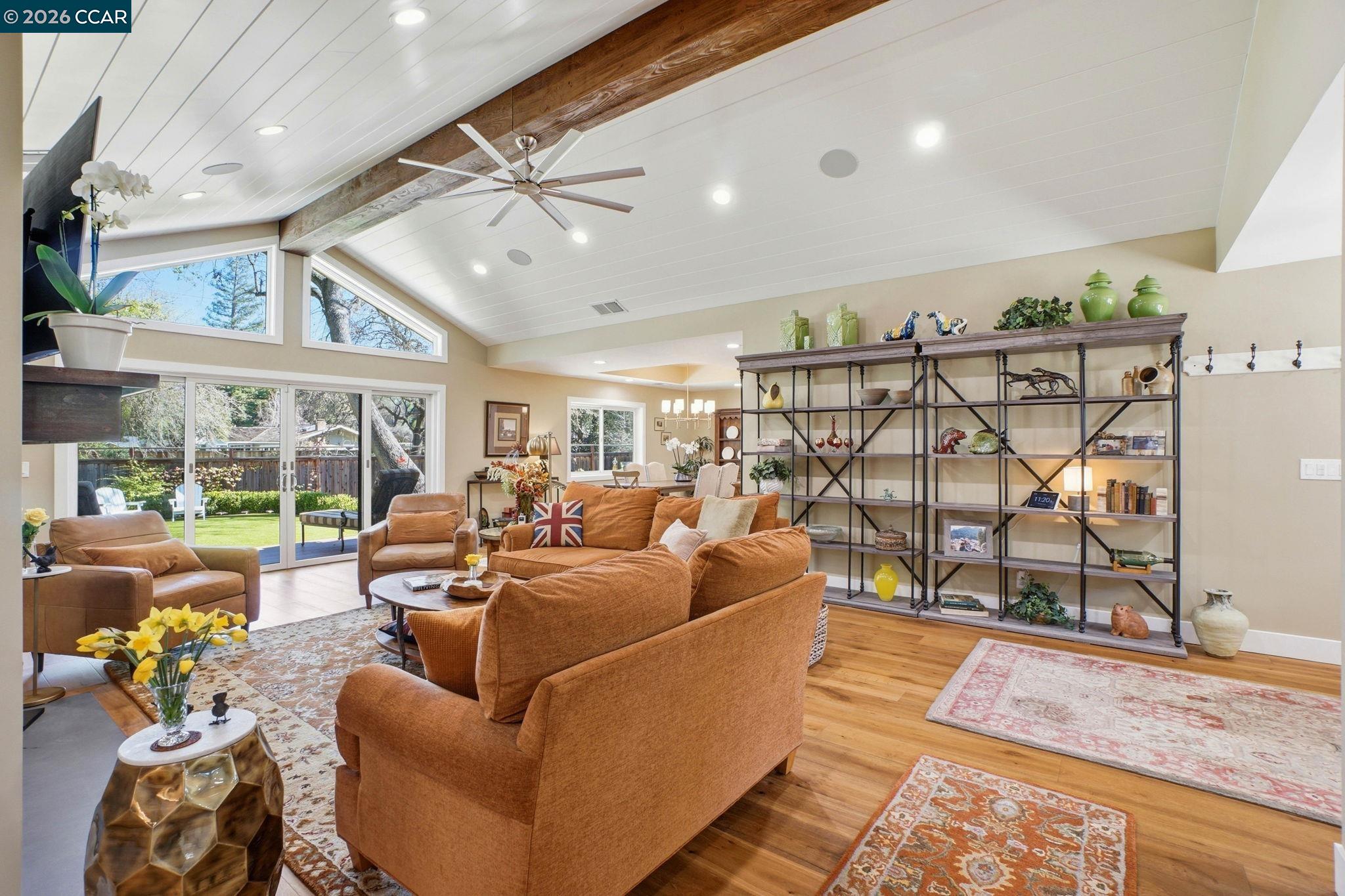 Detail Gallery Image 5 of 41 For 8 Simo Street, Alamo,  CA 94507 - 5 Beds | 3/1 Baths