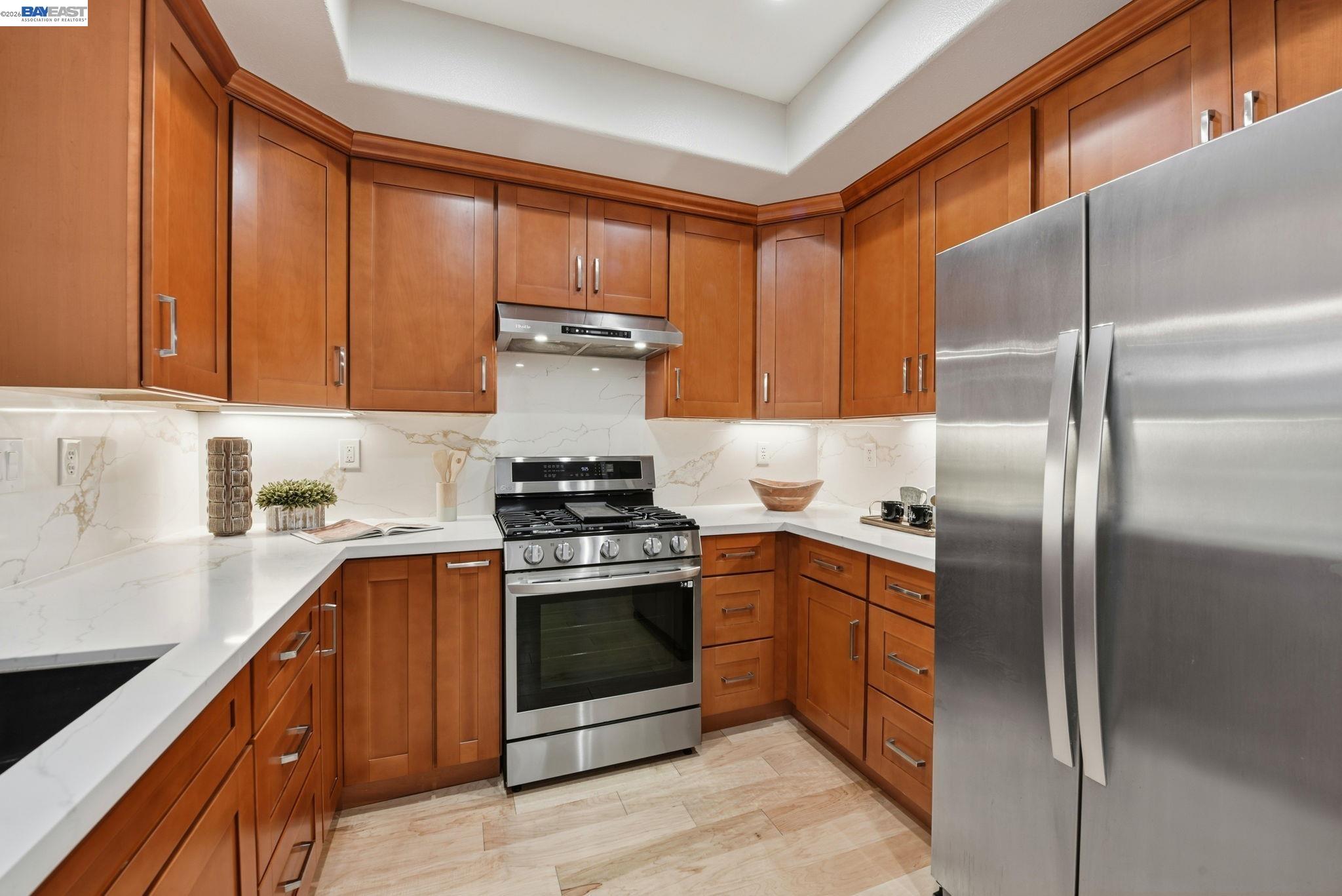 Detail Gallery Image 18 of 56 For 15518 Harbor Way, San Leandro,  CA 94579 - 5 Beds | 3 Baths