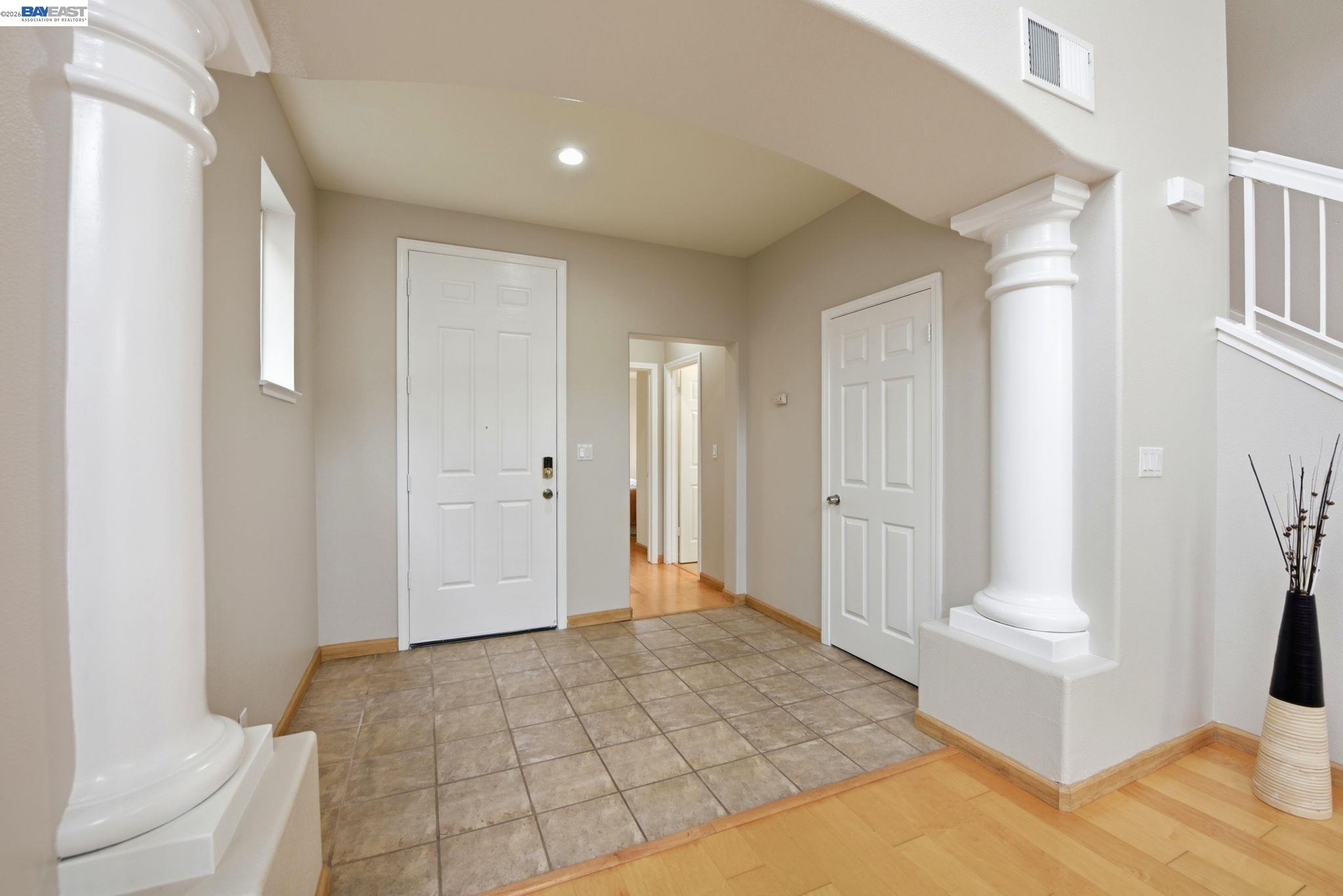 Detail Gallery Image 6 of 56 For 15518 Harbor Way, San Leandro,  CA 94579 - 5 Beds | 3 Baths