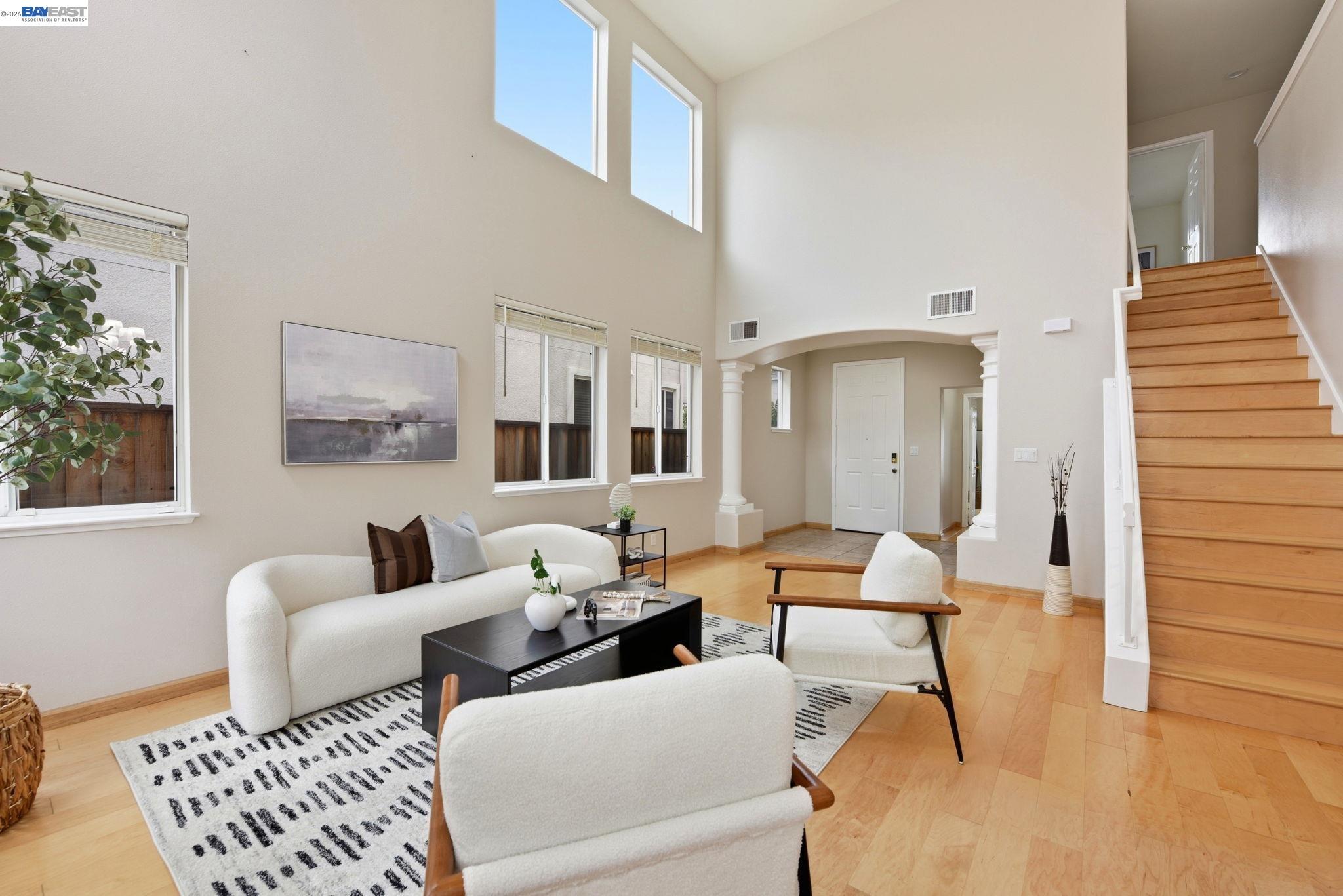 Detail Gallery Image 9 of 56 For 15518 Harbor Way, San Leandro,  CA 94579 - 5 Beds | 3 Baths