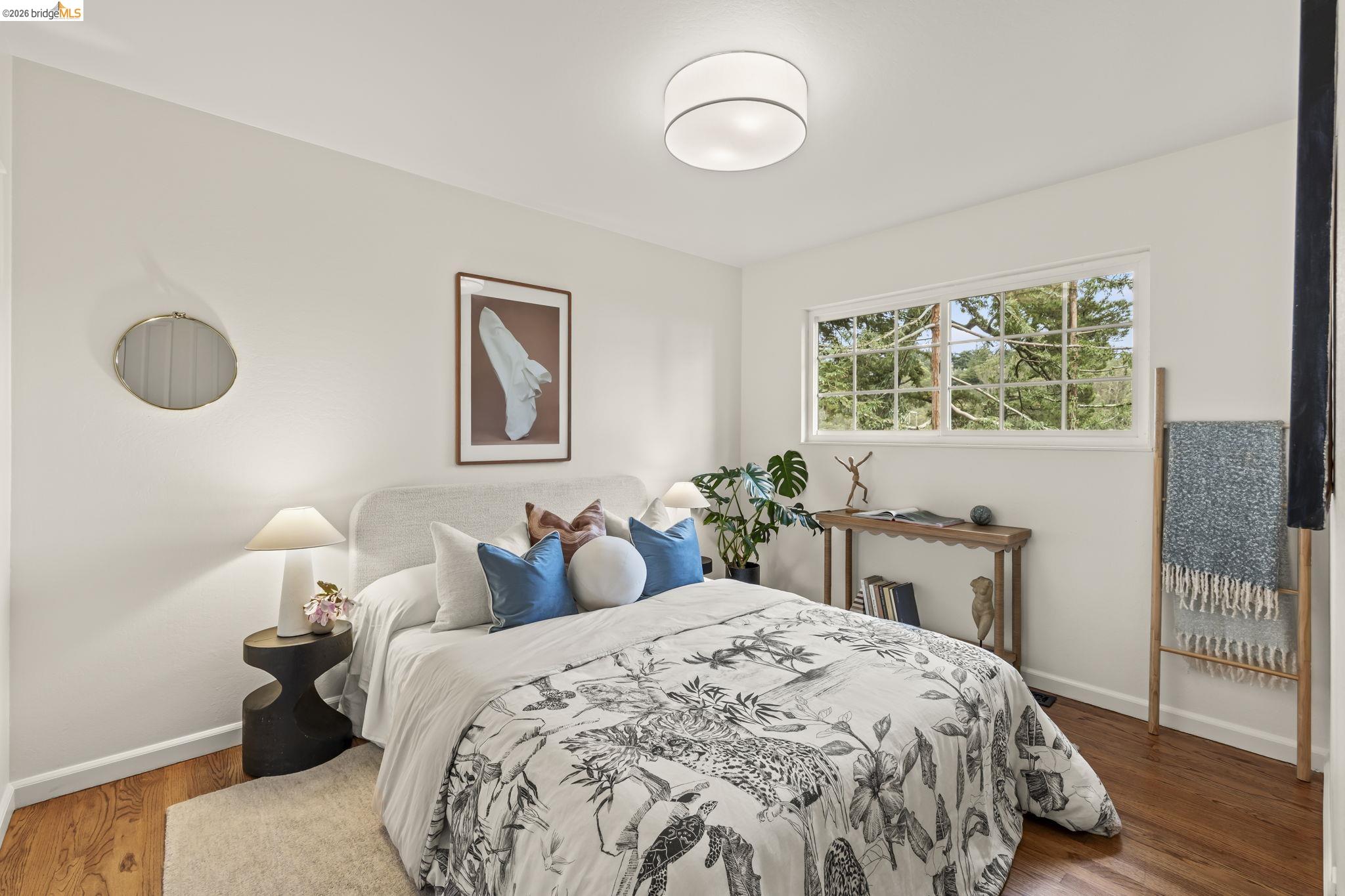 Detail Gallery Image 24 of 52 For 2 Cortez Ct, Oakland,  CA 94611 - 3 Beds | 2 Baths