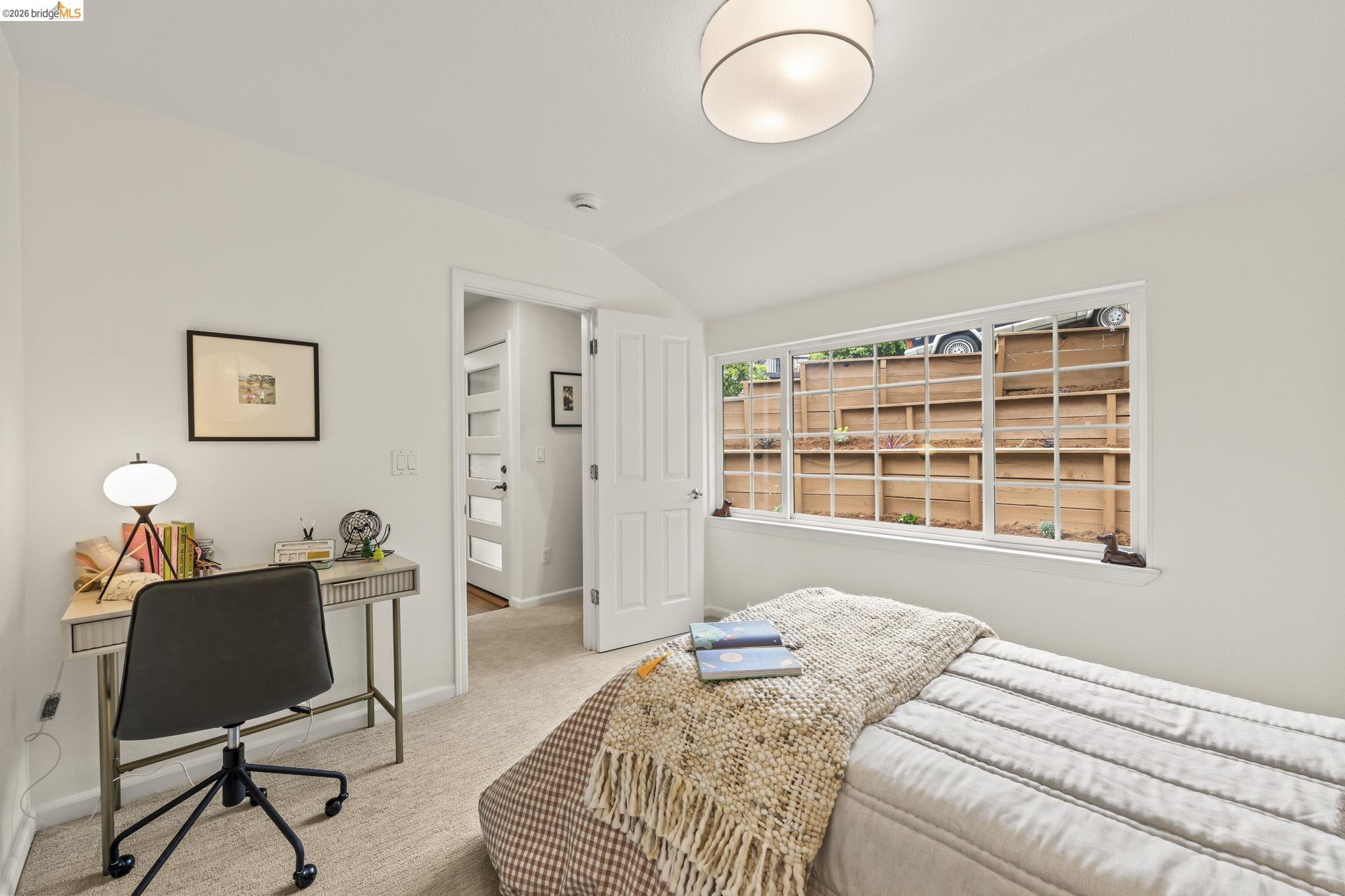 Detail Gallery Image 28 of 52 For 2 Cortez Ct, Oakland,  CA 94611 - 3 Beds | 2 Baths