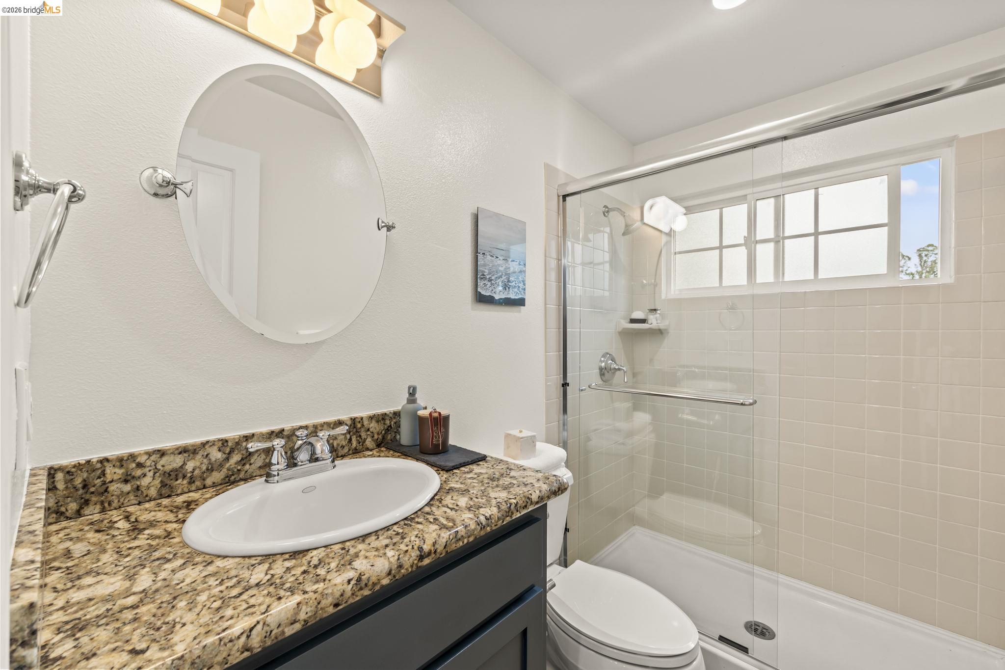 Detail Gallery Image 31 of 52 For 2 Cortez Ct, Oakland,  CA 94611 - 3 Beds | 2 Baths